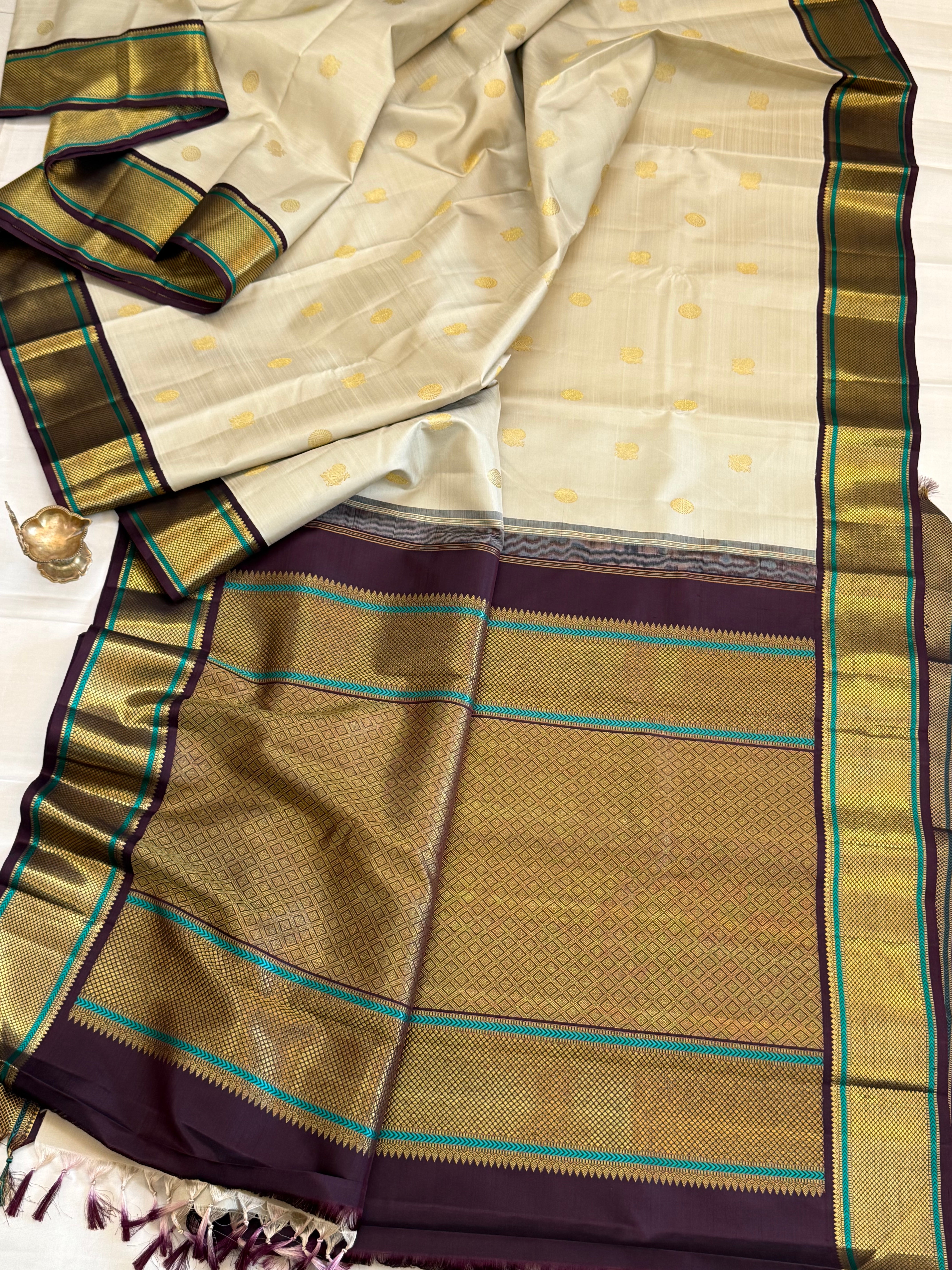 Beige and coffee brown Kai Korvai/ kanjipuram silk CLSA10999