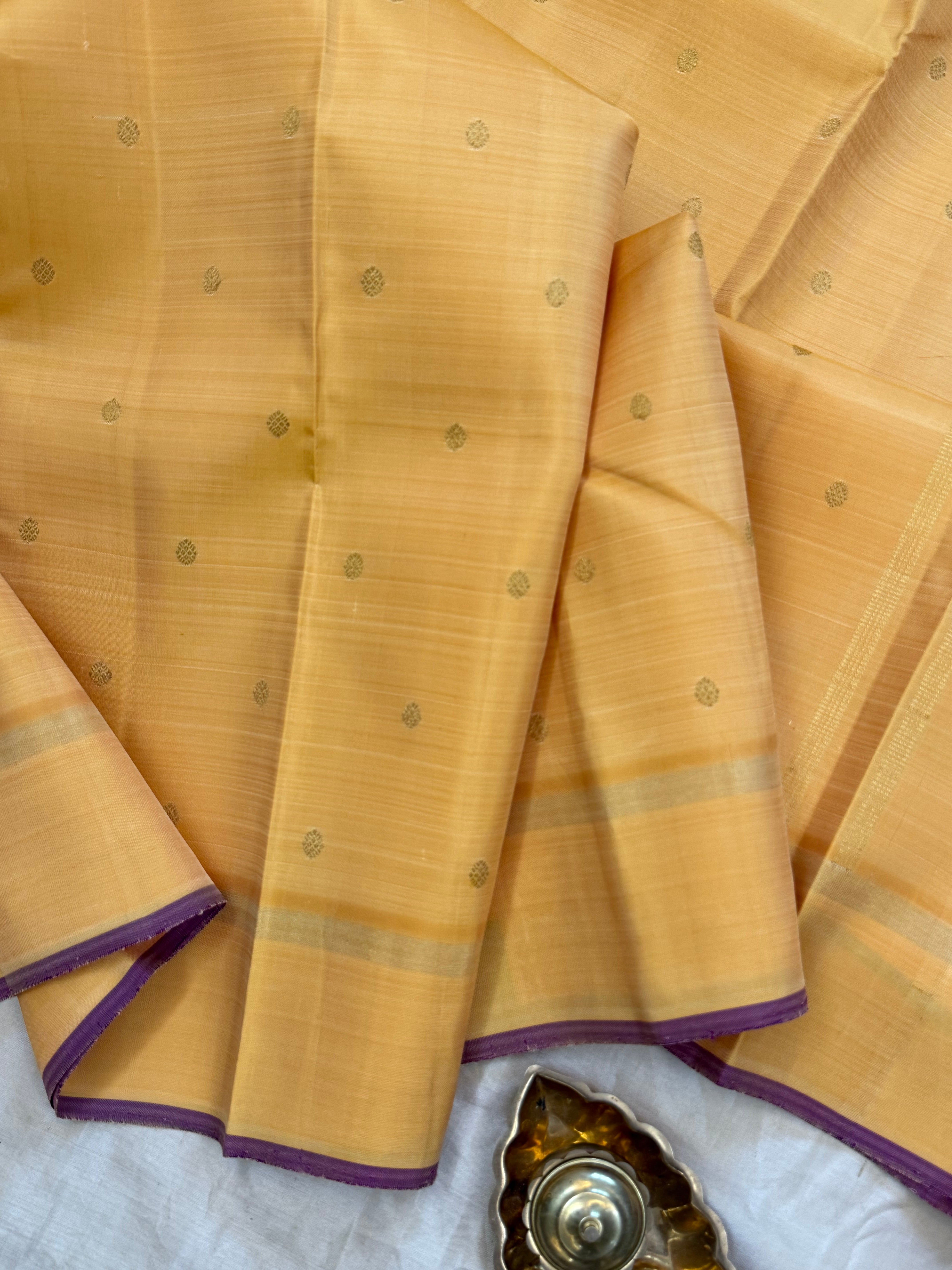 Off sandal chakram butta / KANJIPURAM SILK SAREE CLSA 10095