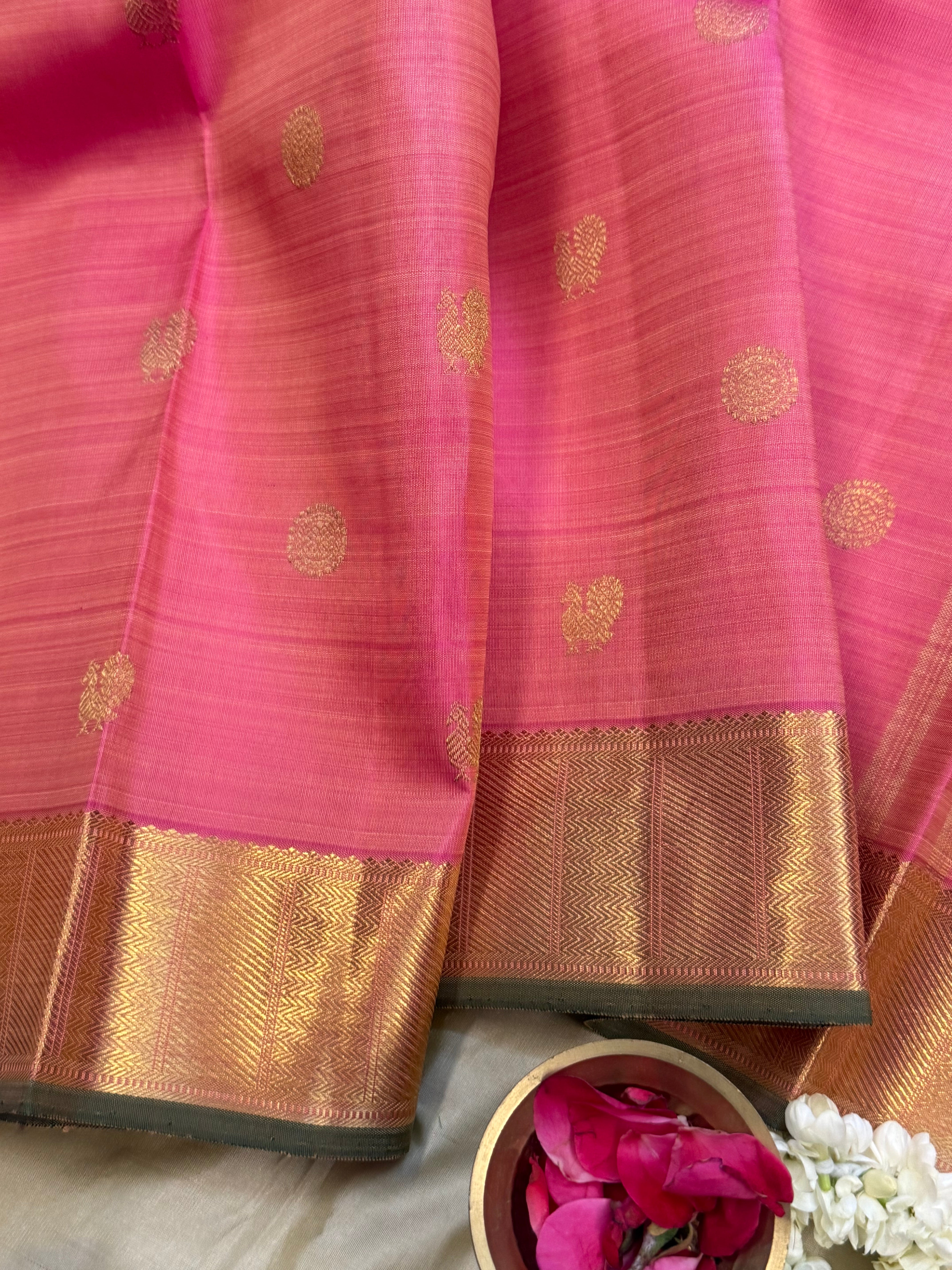 Onion pink annam chakram / Kanjipuram silk
