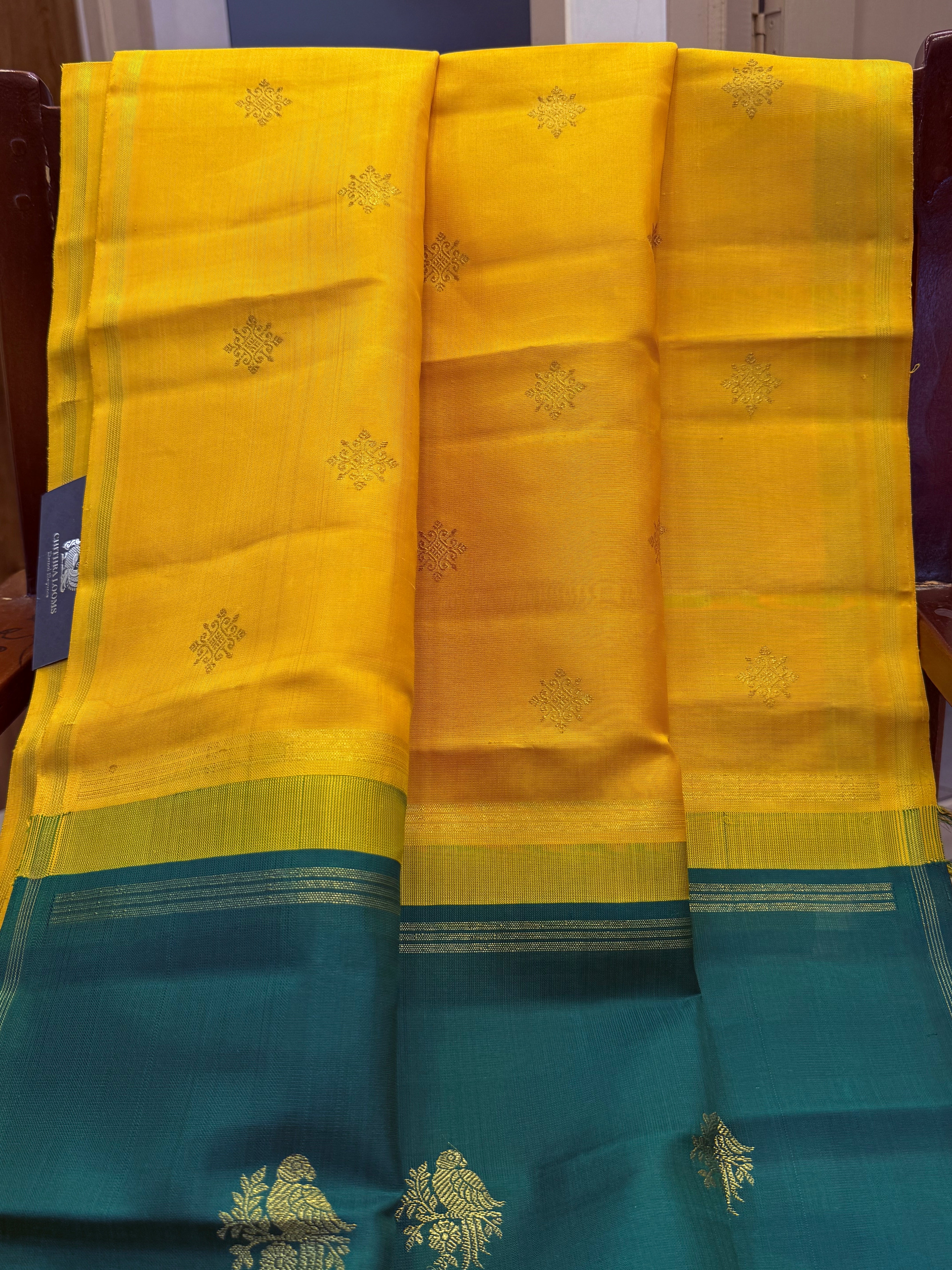 Yellow double color pallu borderless/ Kanjipuram silk CL9976