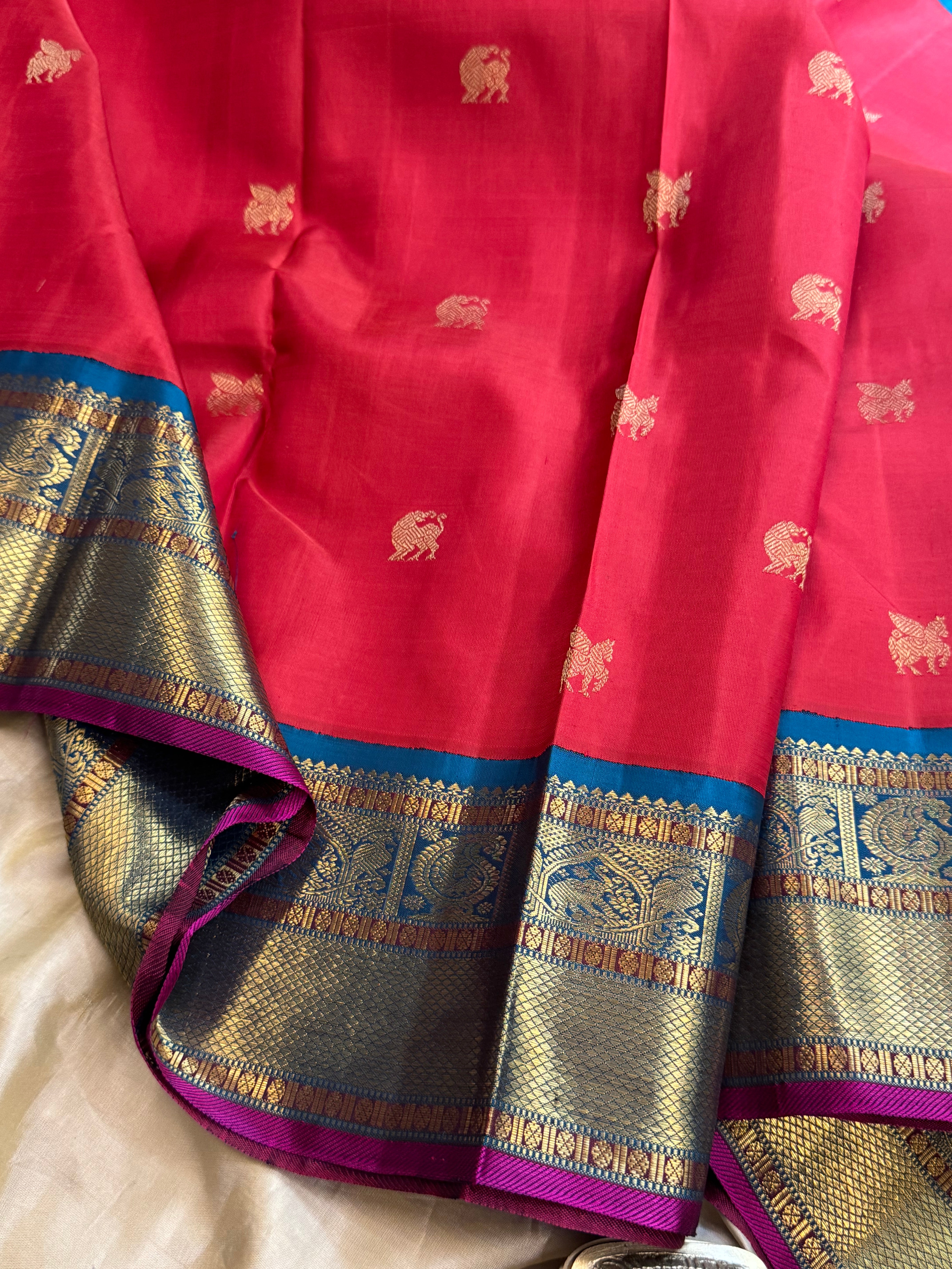 Deep rust korvai  : kanjipuram silk