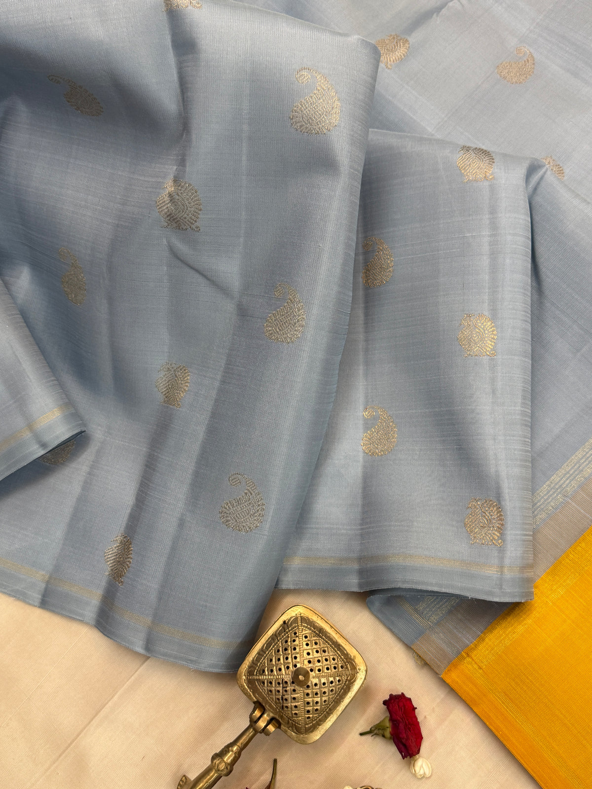 double Palla borderless / Kanjipuram Silk Saree CLSA11137