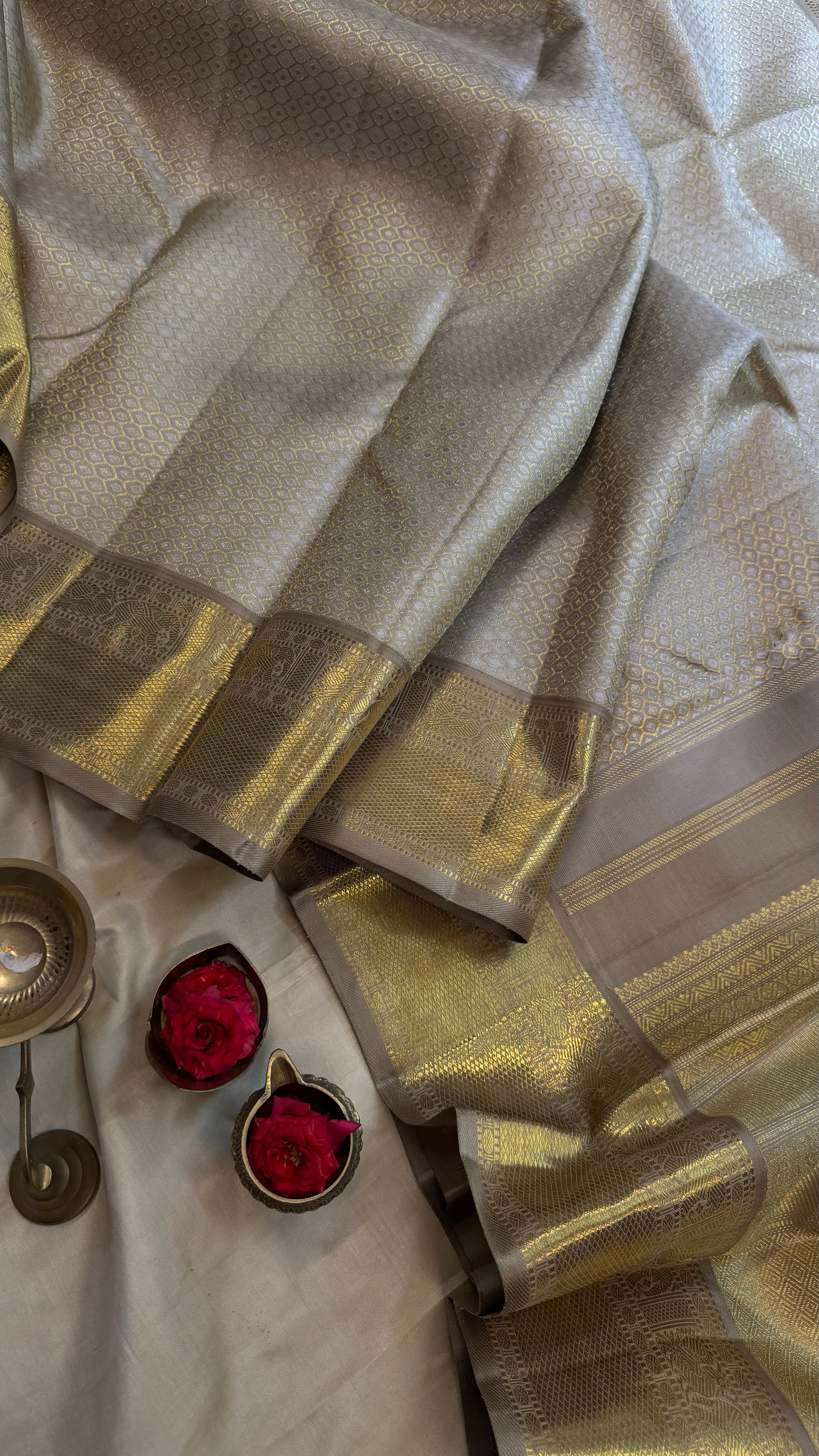 Vaibhogam: honey comb body brocade Kanjipuram silks