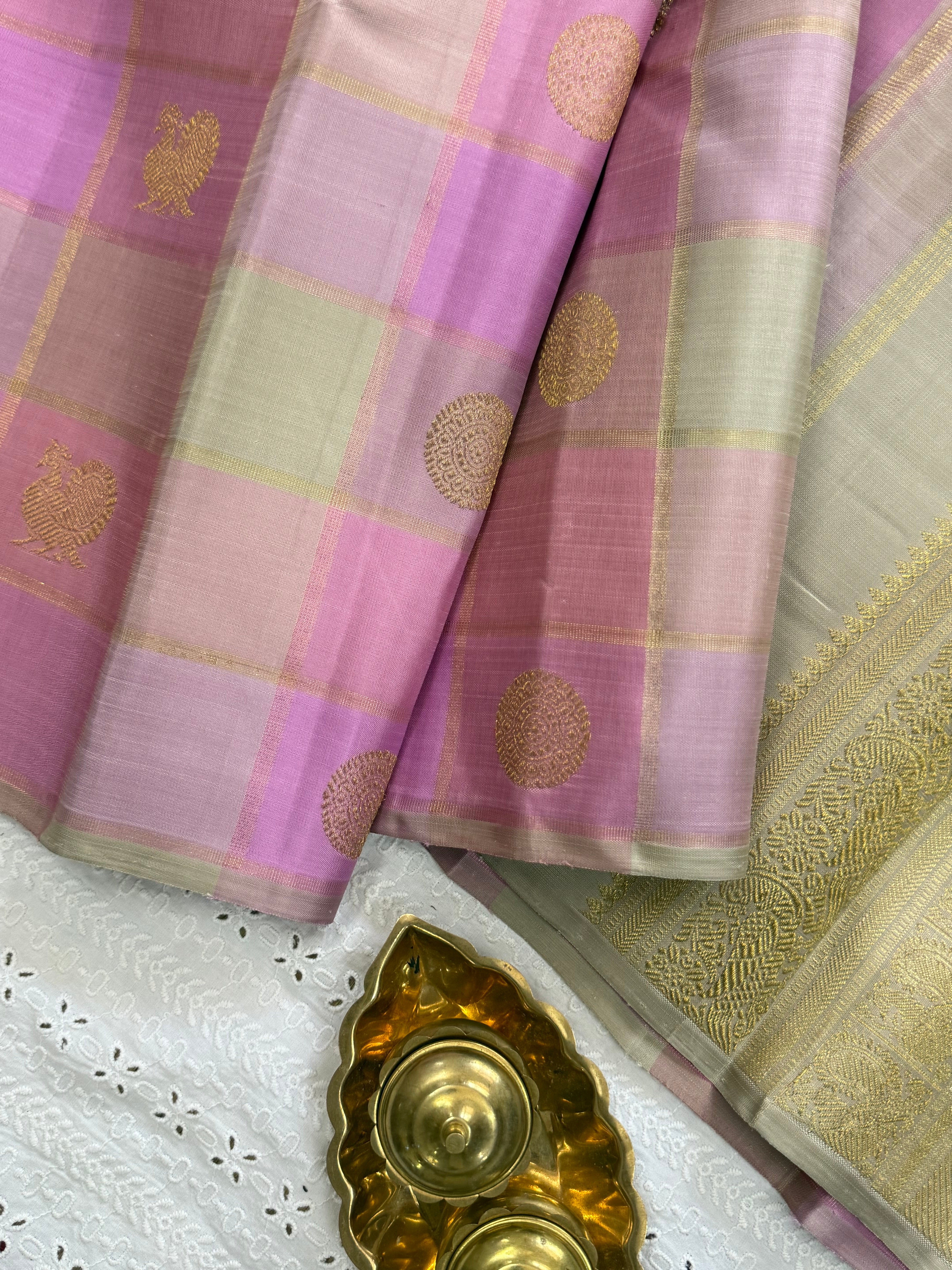 Paalum pazhamum pastel / kanjipuram silk CL10174