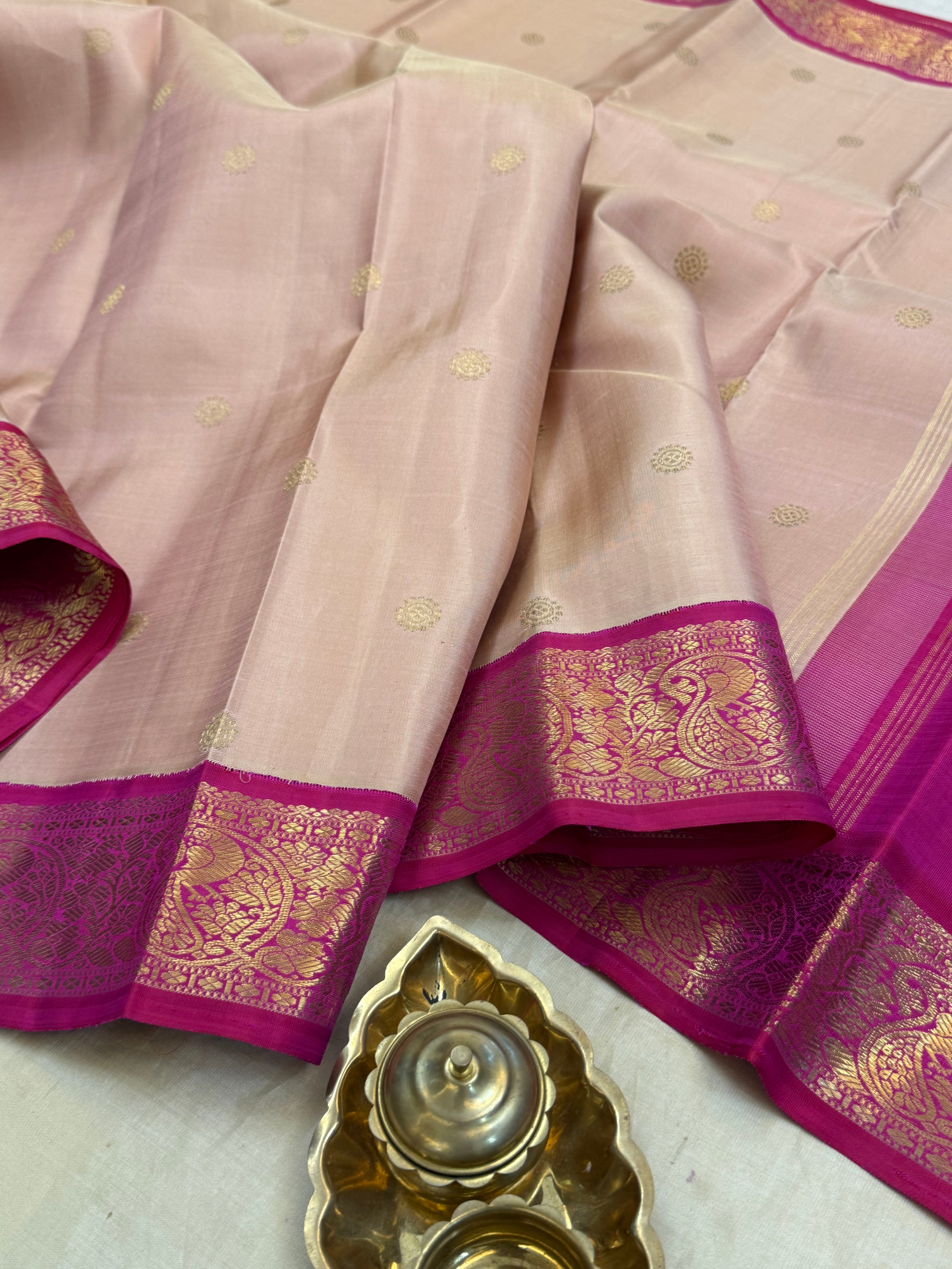 Biscuit  pink Korvai  Kanjipuram silk