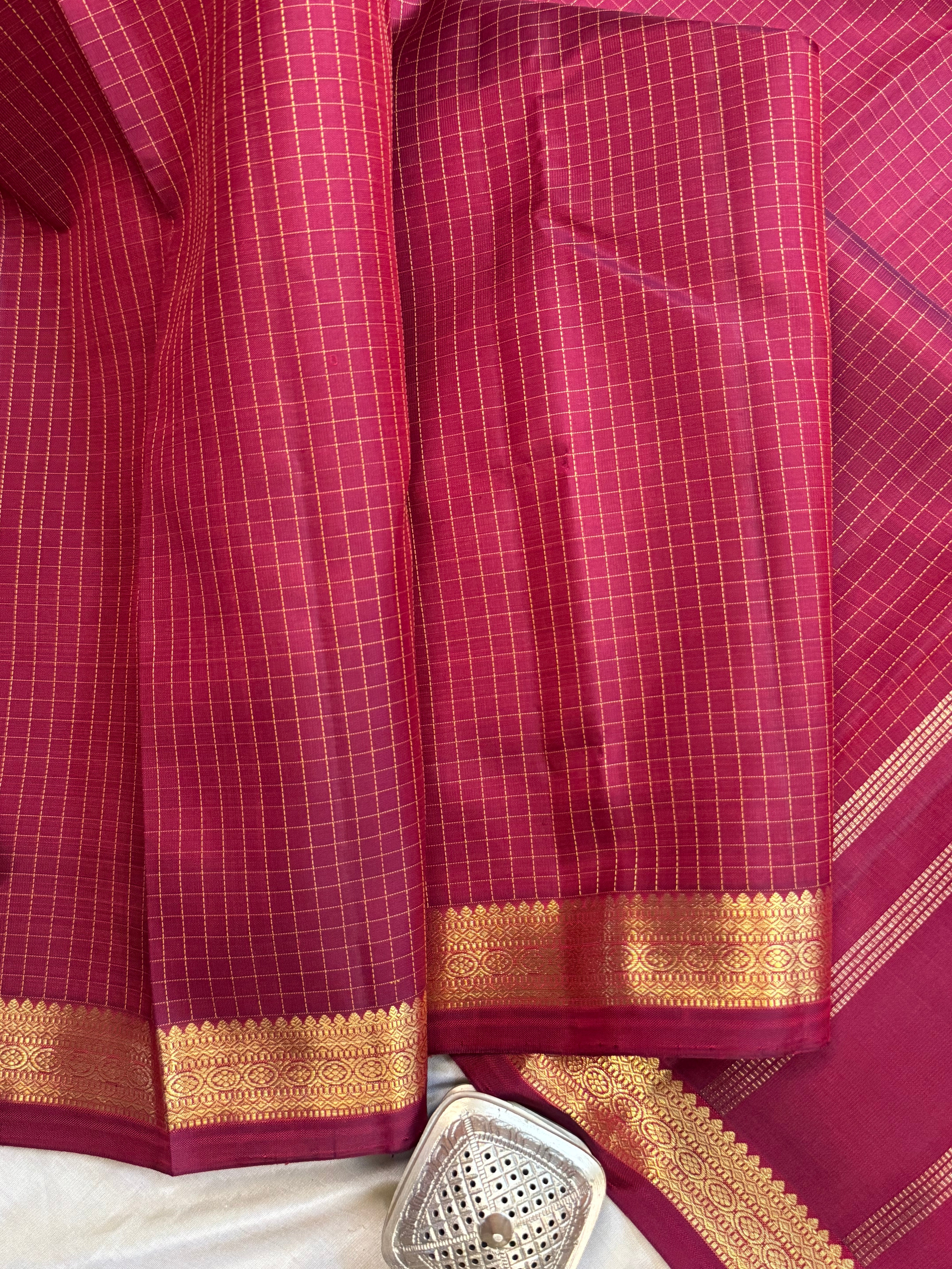 Araku kattam / Kanjipuram silk