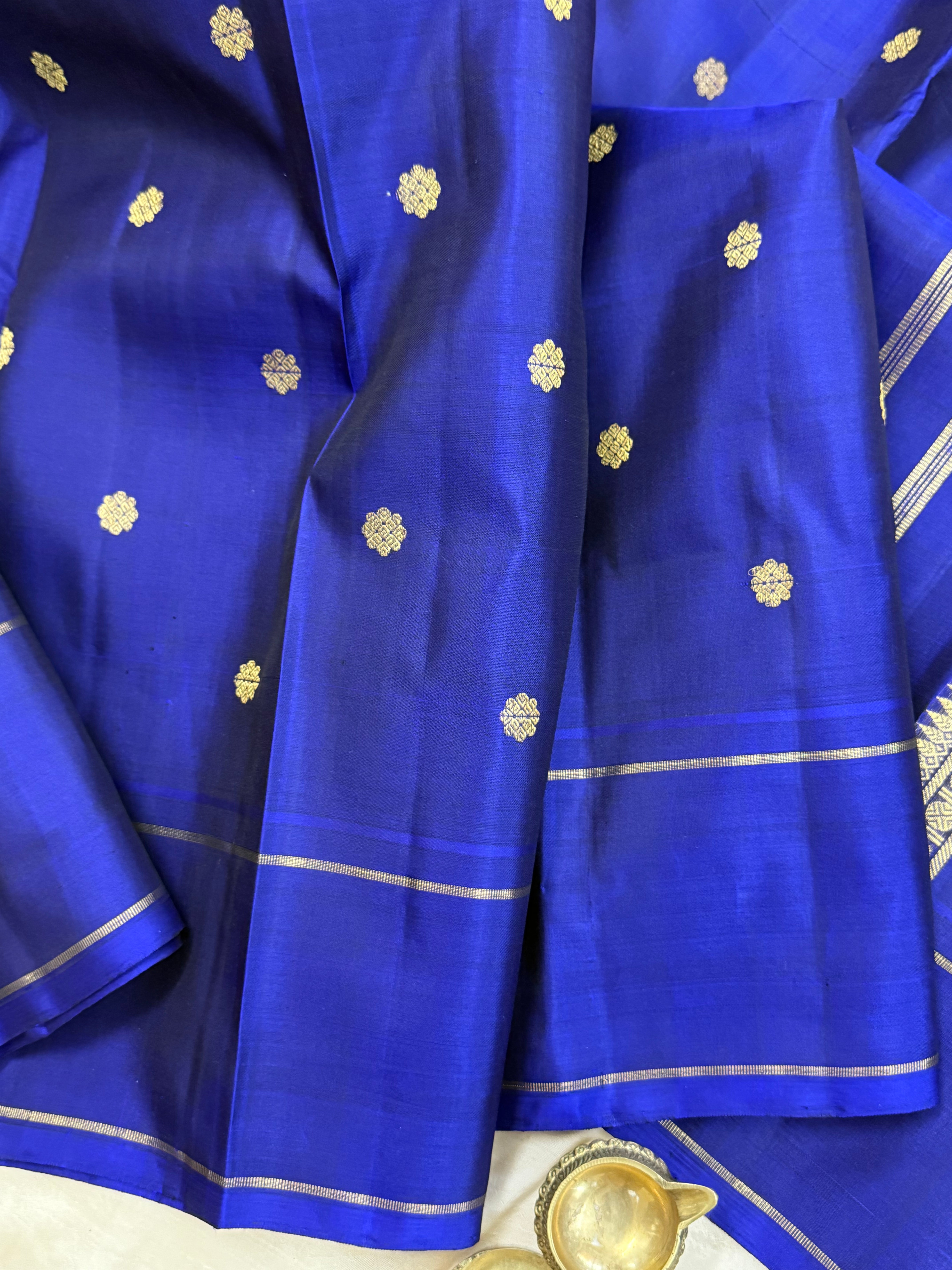 MS blue kamalam butta / Kanjipuram silk
