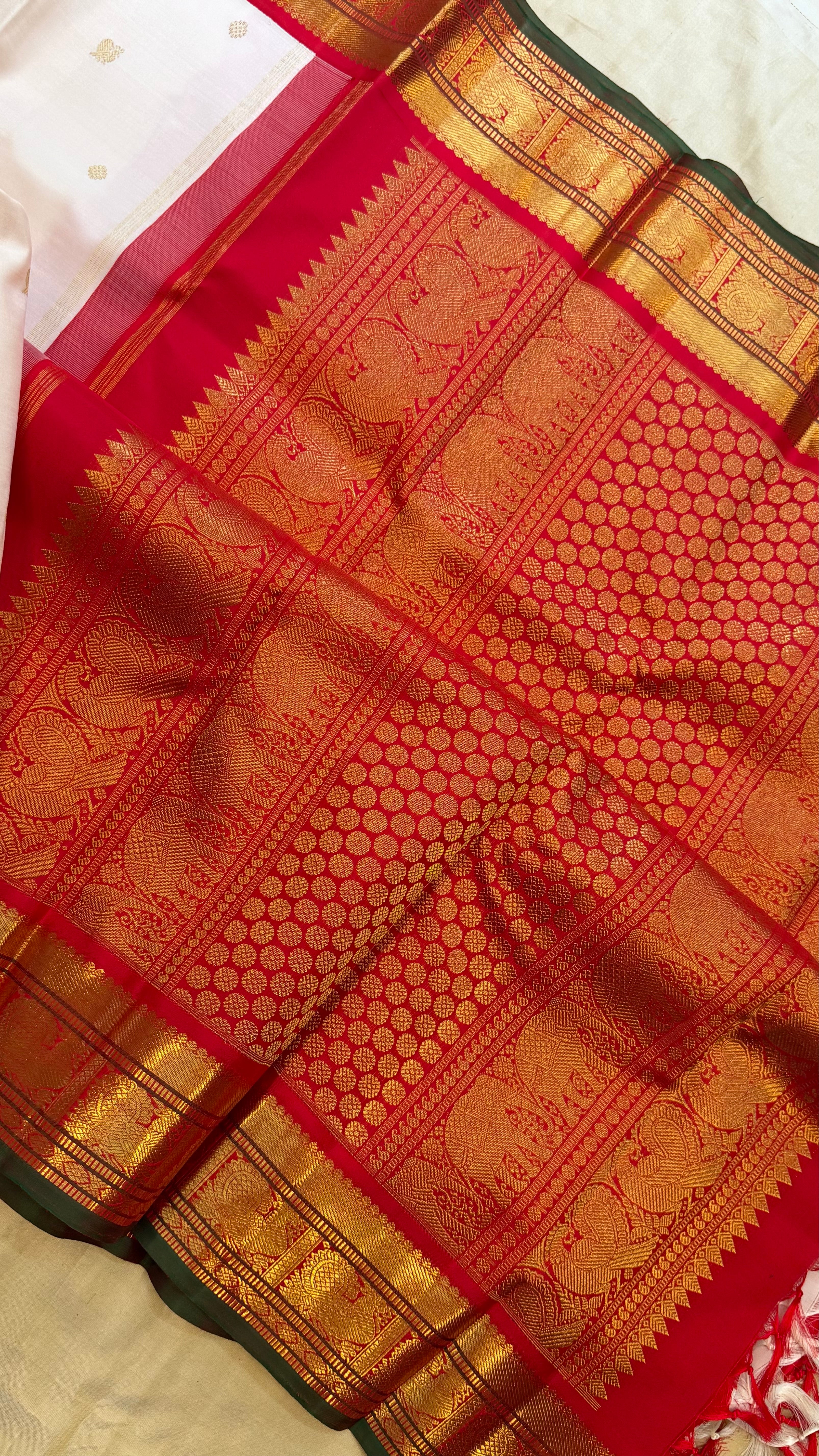 Off white and Red kai Korvai/Kanjipuram silk