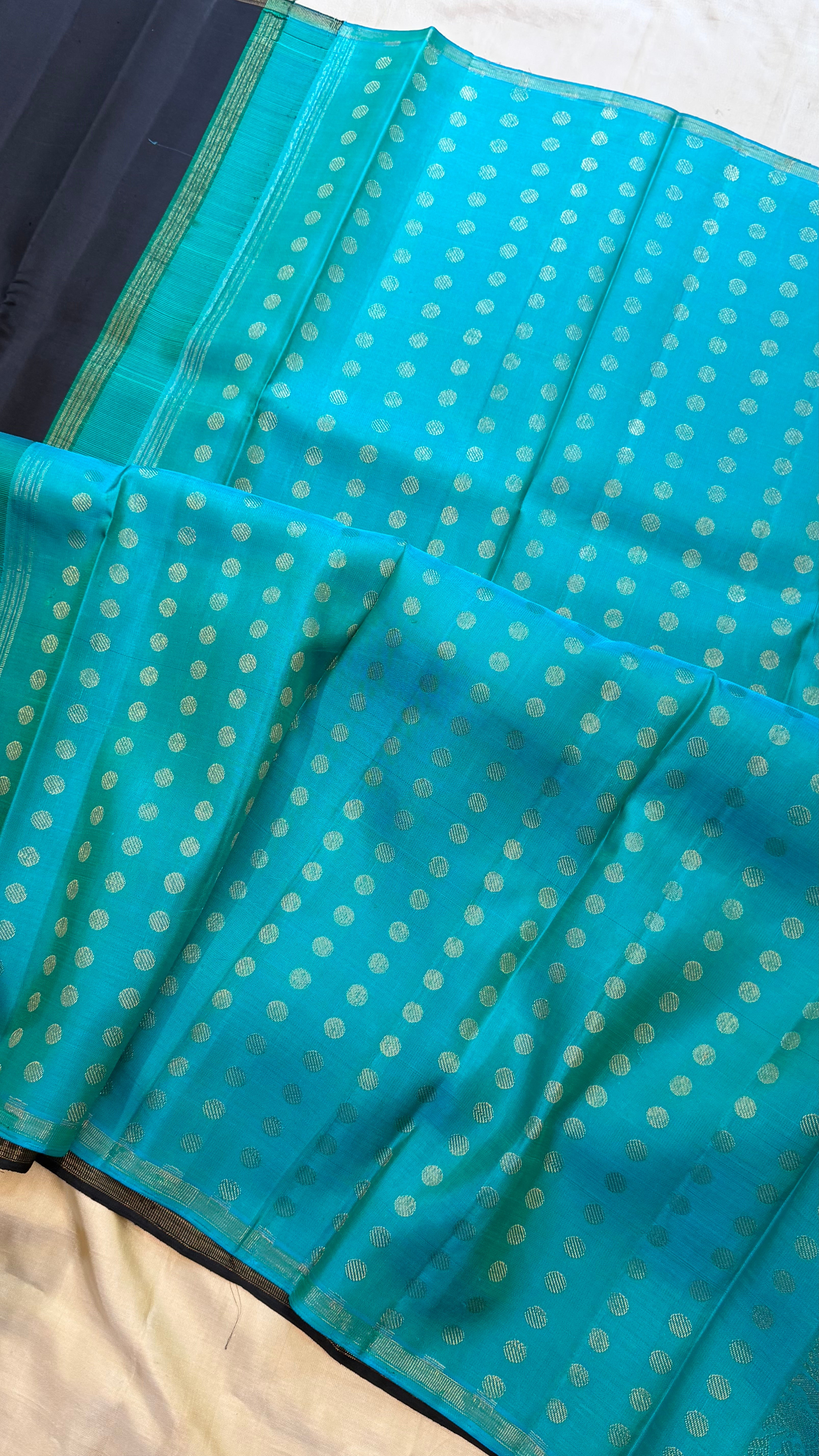 Black borderless palla heavy / Kanjipuram silk sarees