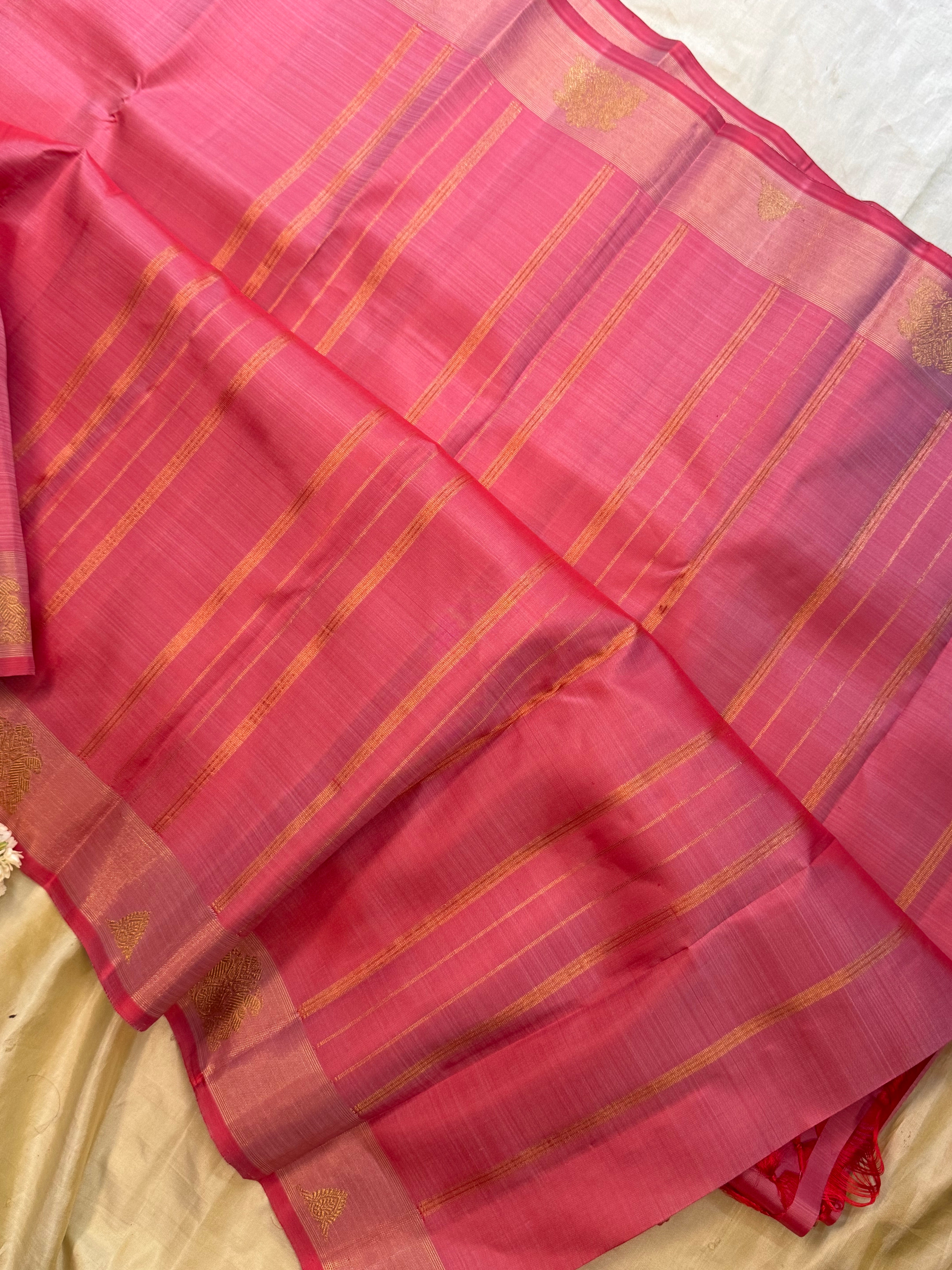 Lotus pink border butta / Kanjipuram silk