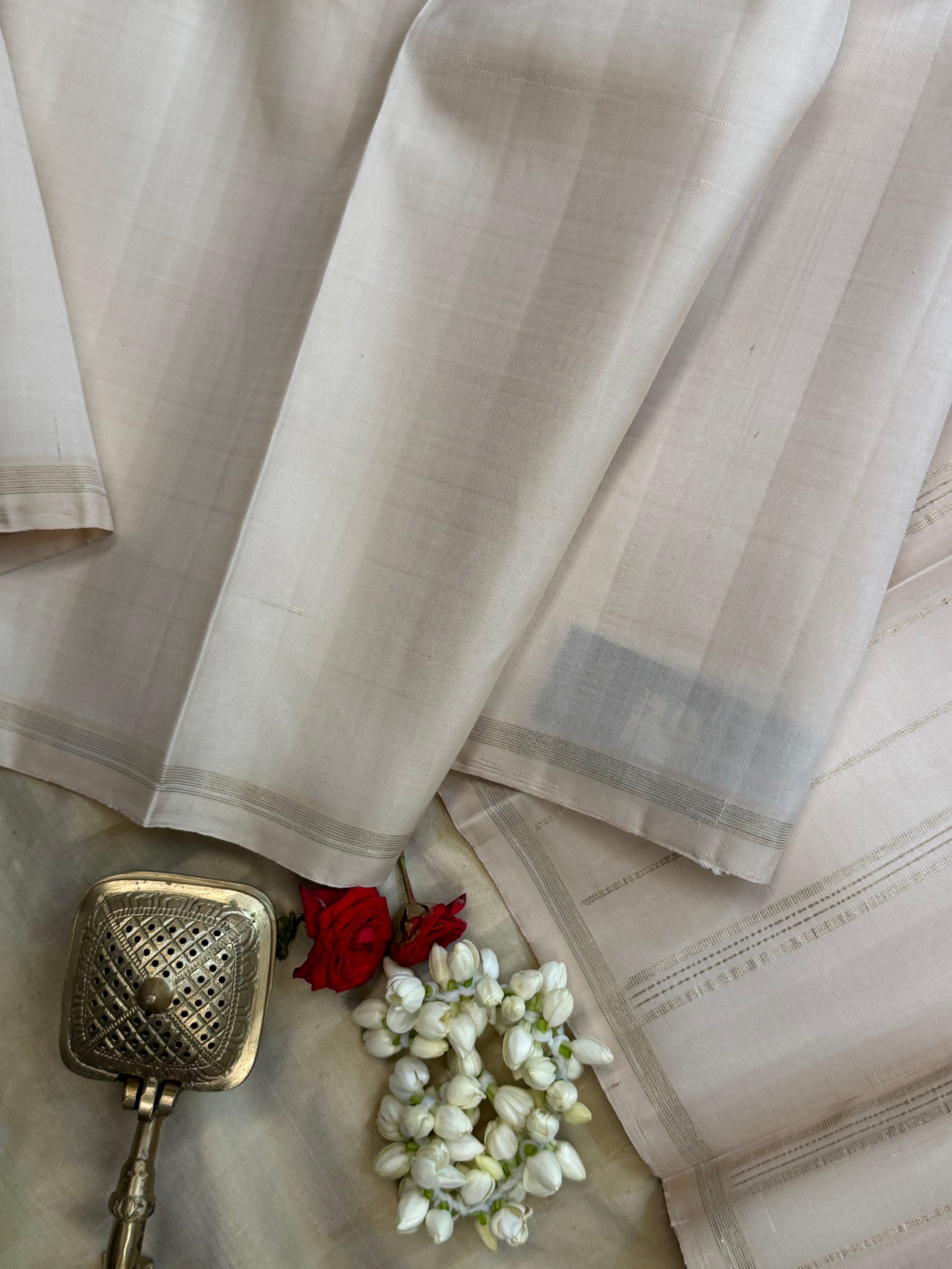 Onam edit - offwhite plain / Kanjipuram silk
