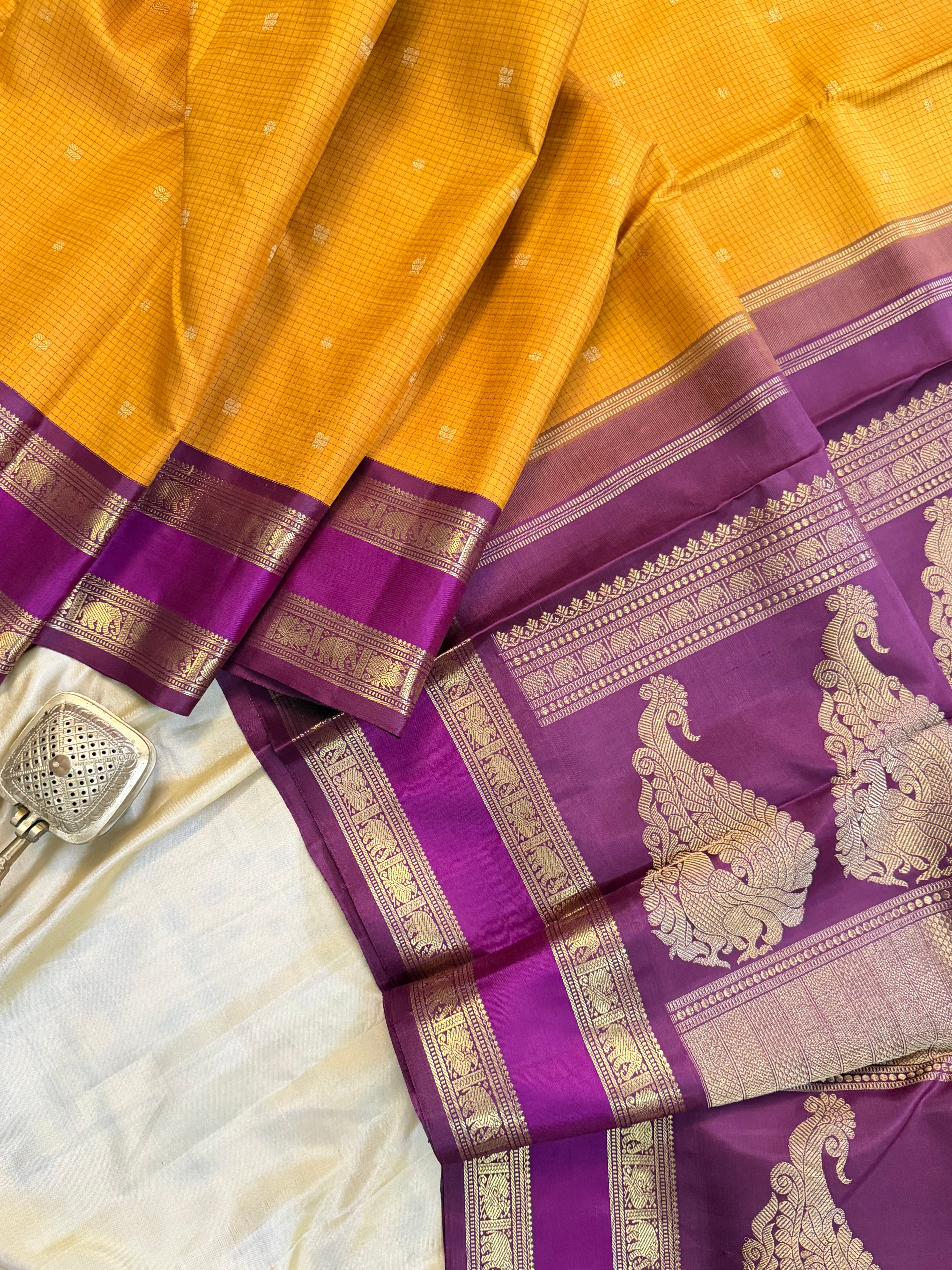 Mustard vintage retta pet Korvai  / pure Kanjipuram silk