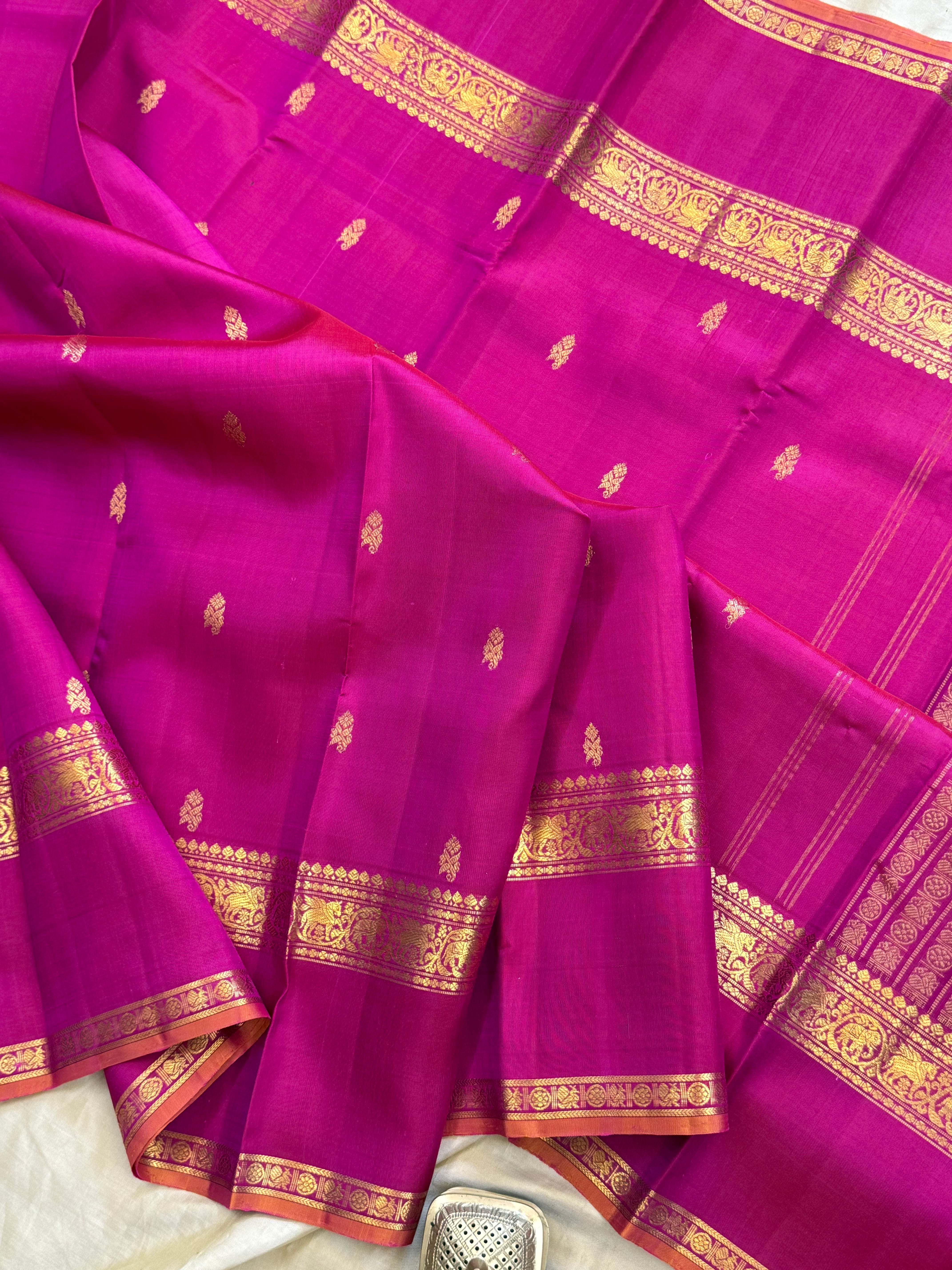 Fuchsia pink Retta pet border/ Arani silk CLSA9944