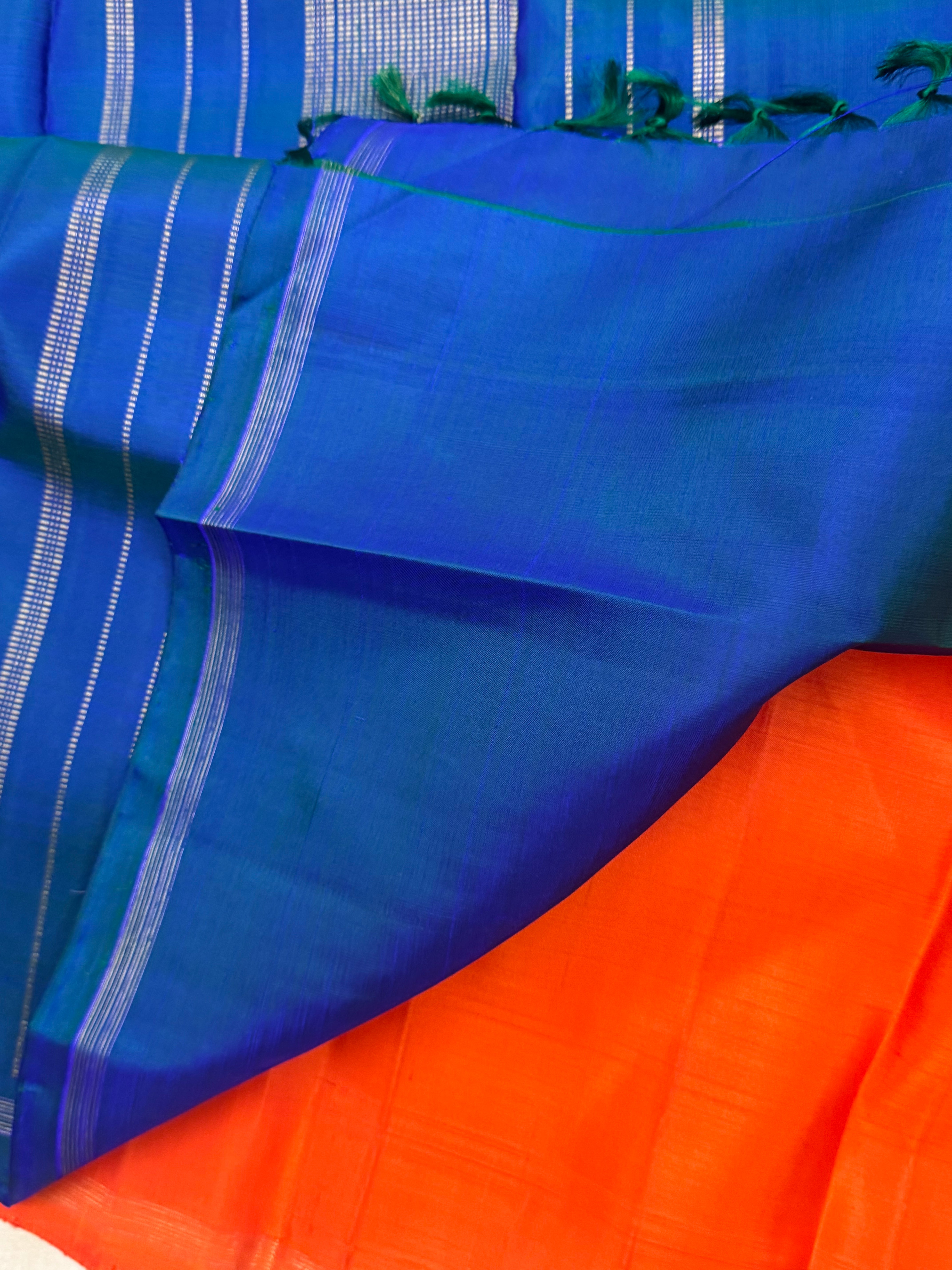 Malli moggu orange / Kanjipuram silk