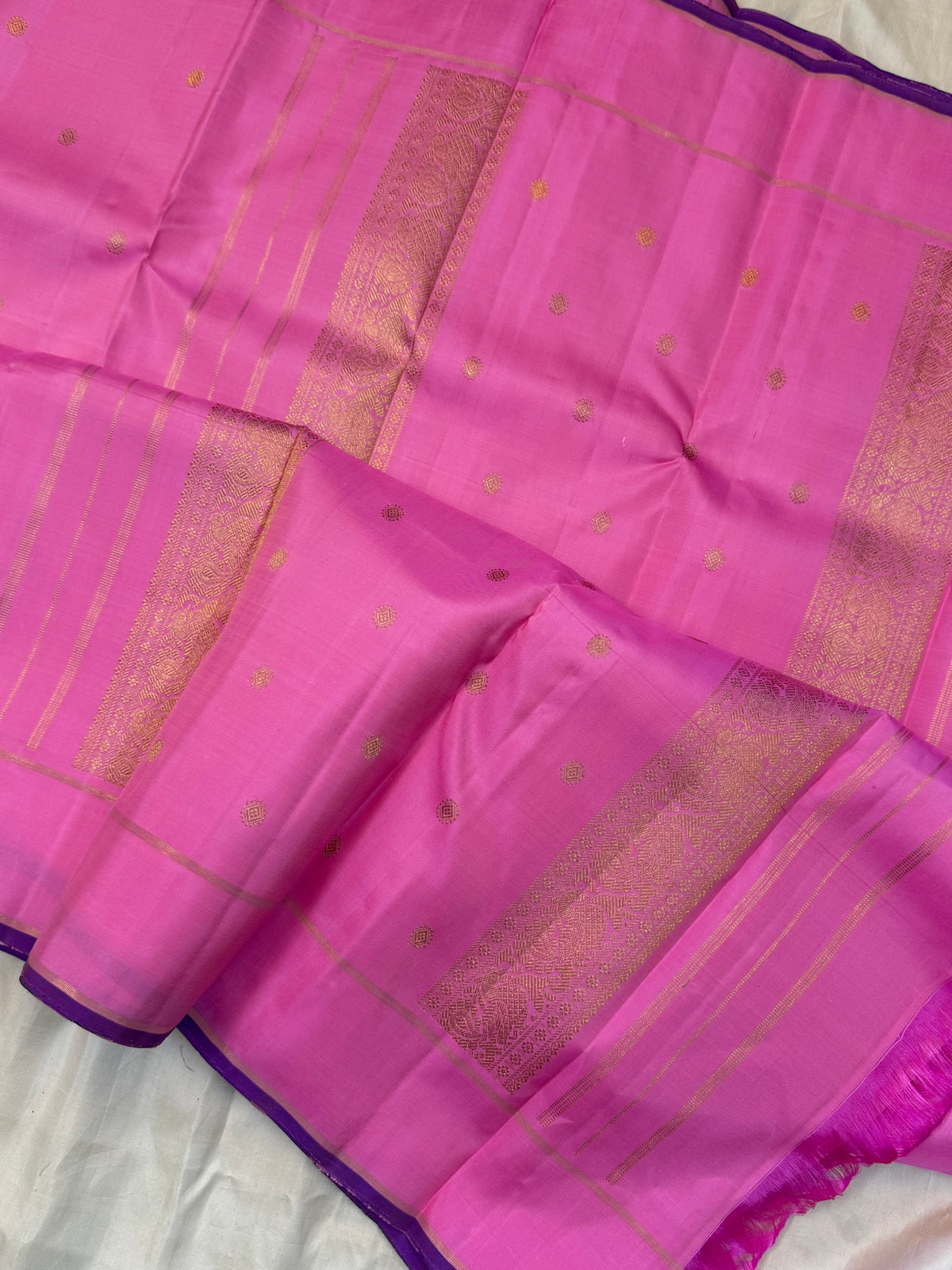Baby pink body with retta pet border CLSA12694