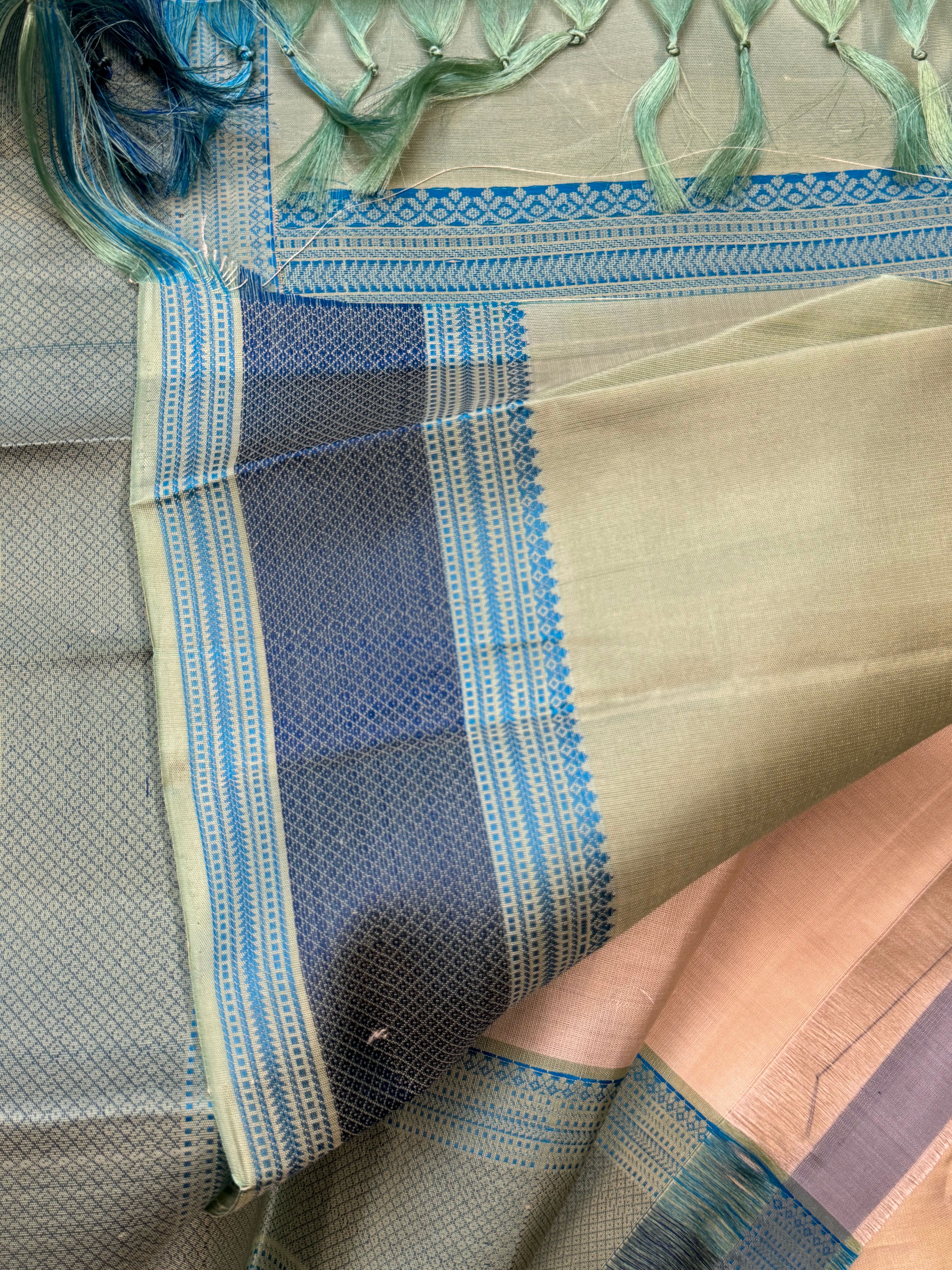 Off white / Varnangal soft silk