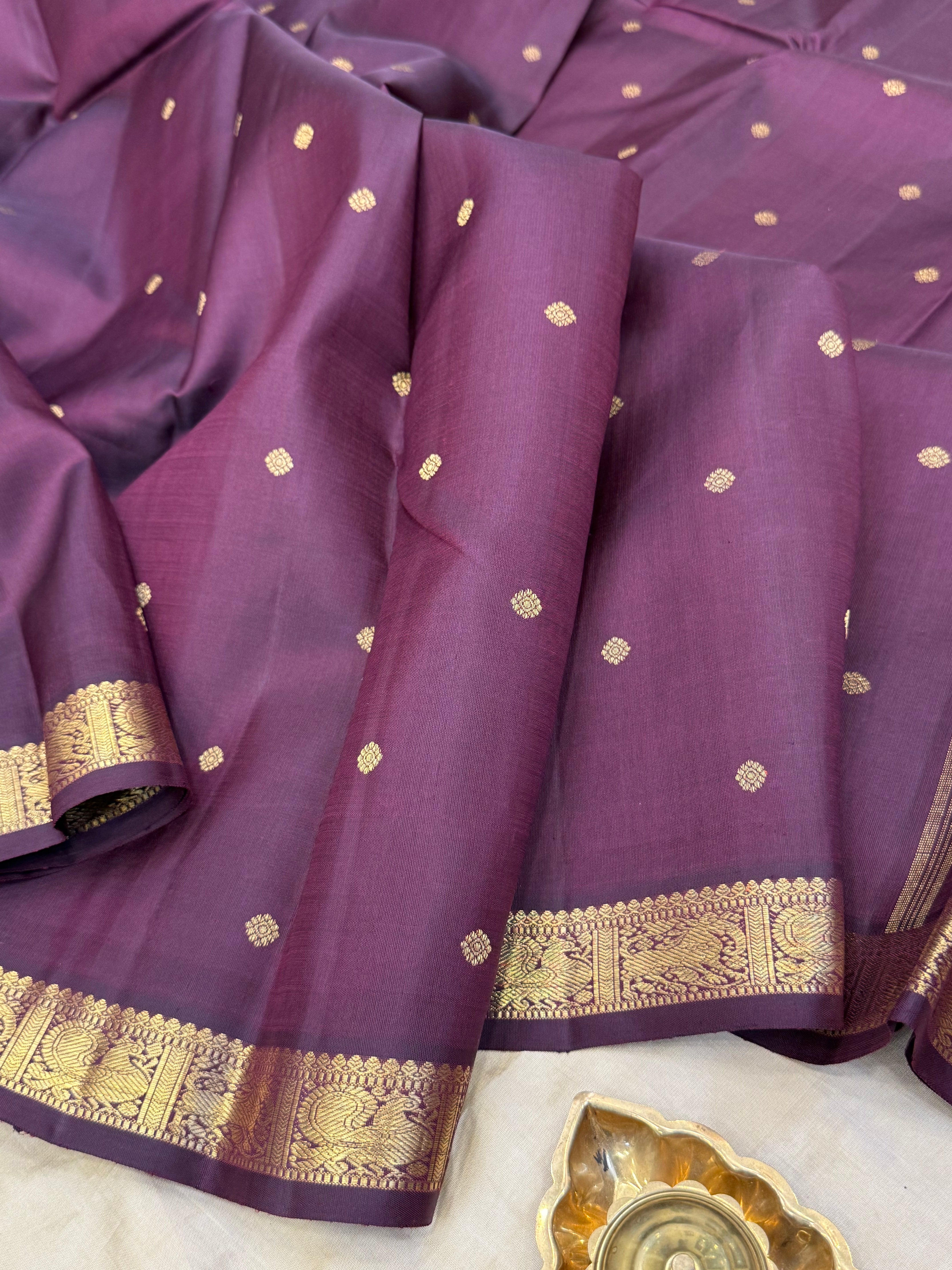 Kalyani: Paaku small border   / kanjipuram silk