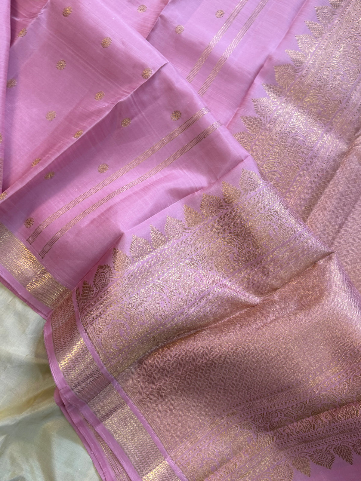 Baby pink butta  pure Kanjipuram silk