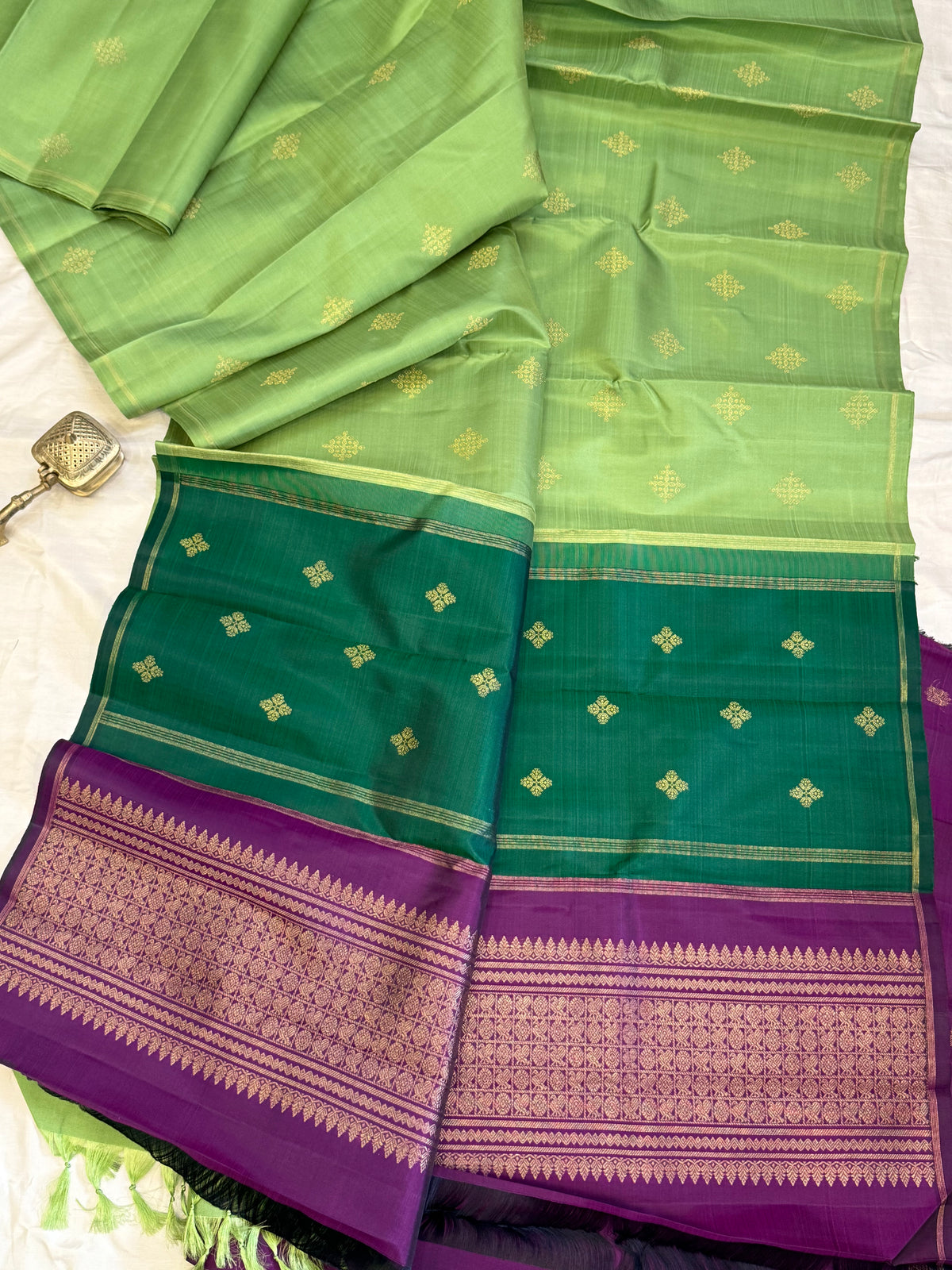 Pista green kolam butta double pallu / Kanjipuram silk CLSA12810