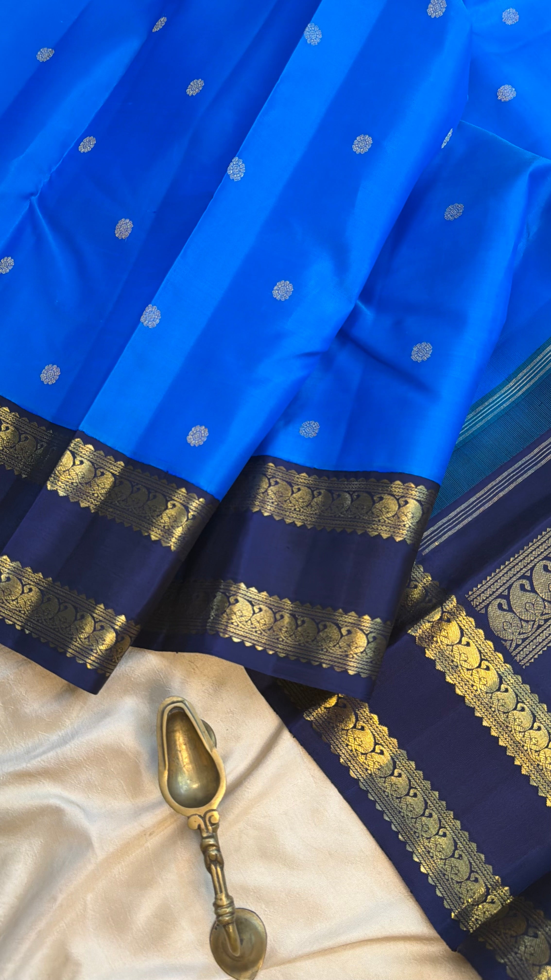 Aanandha blue  Korvai Kanjipuram silk