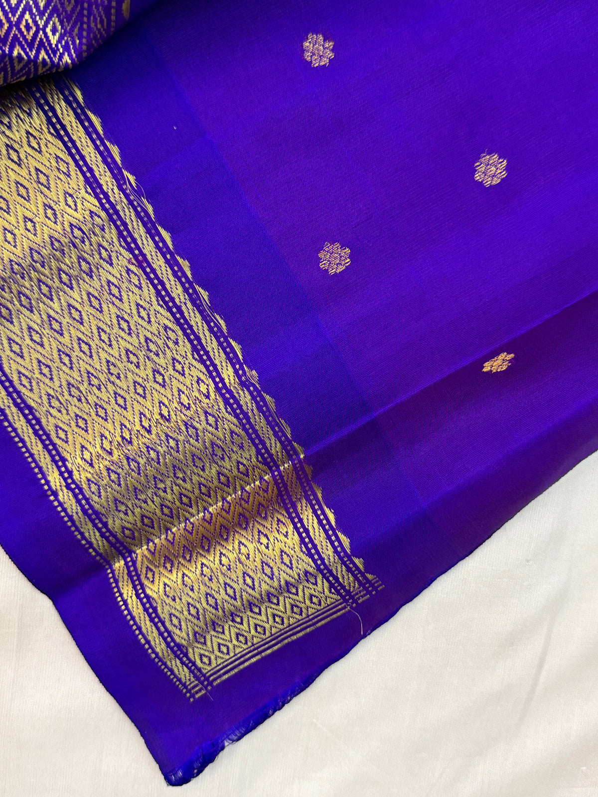 Gadwal silk pink shot colour Korvai temple clsa7386