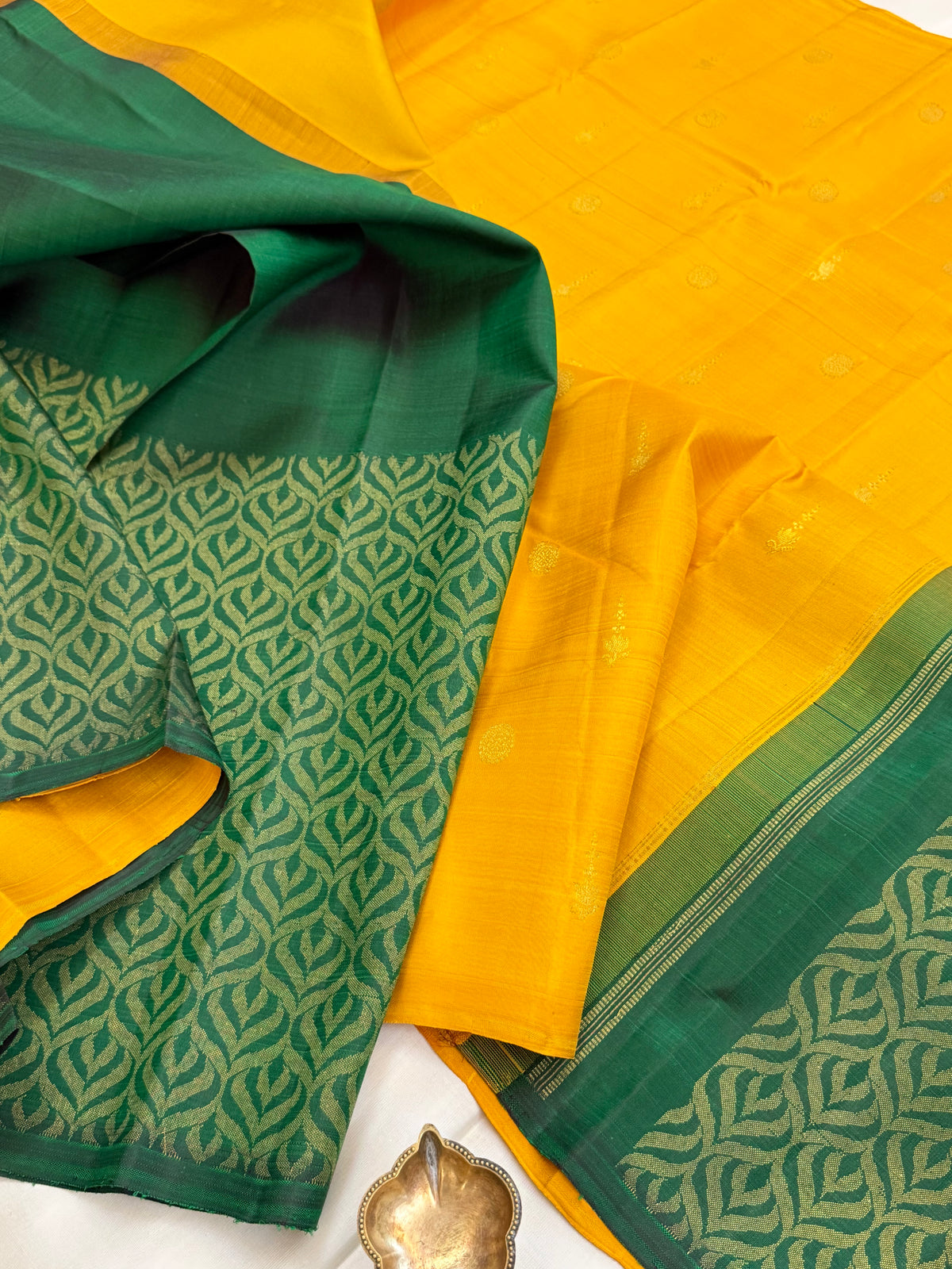 Mustard yellow and green partly pallu / Kanjipuram silk CLSA 9785