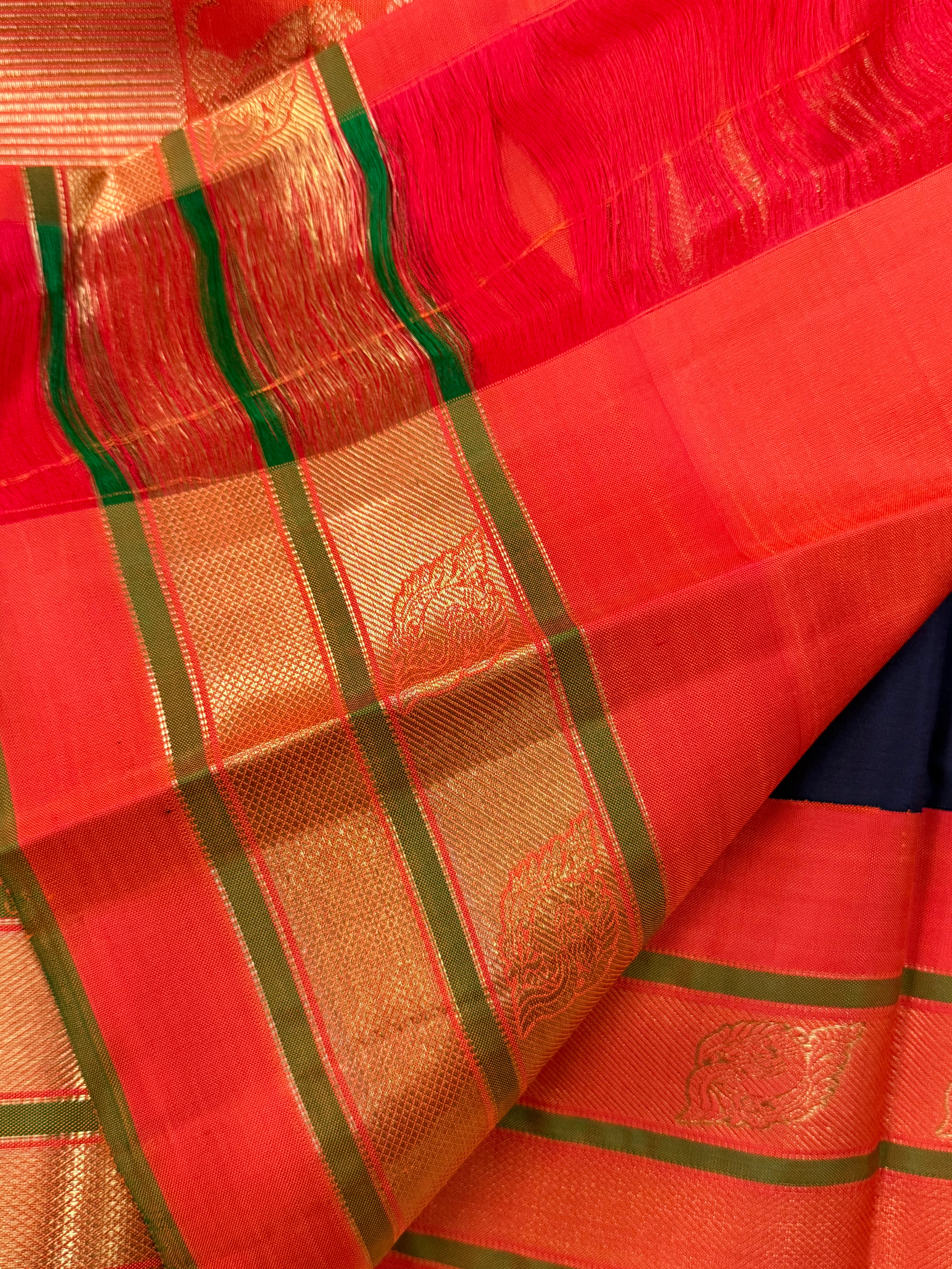 Black and orangish red unique border / Kanjipuram silk CL7753