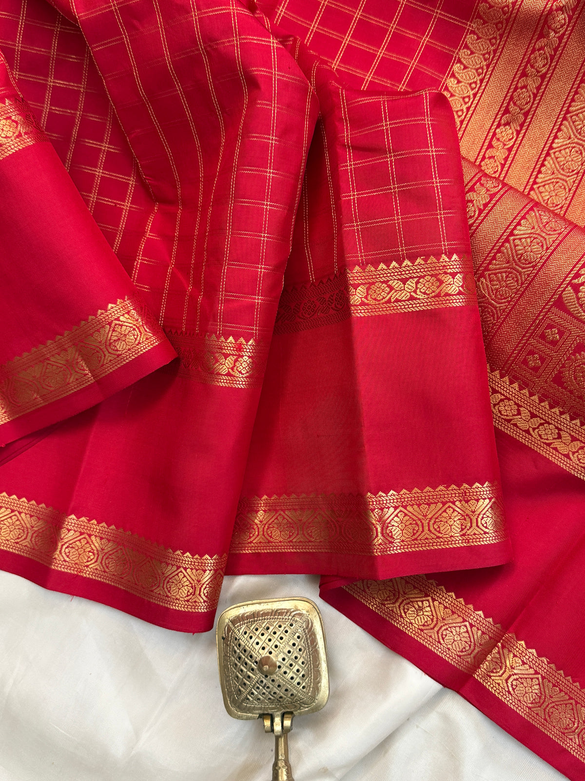 special edition- unique pallu and body zari kattam pure silk sarees clsa 12546