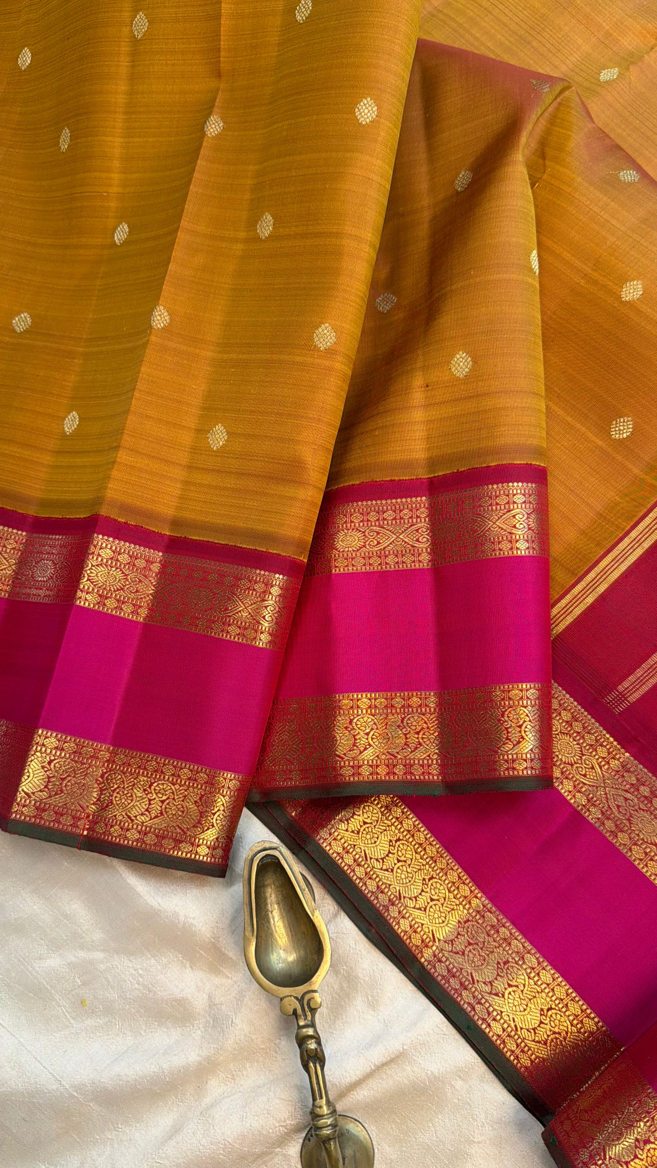 Simha colour   Korvai Kanjipuram silk