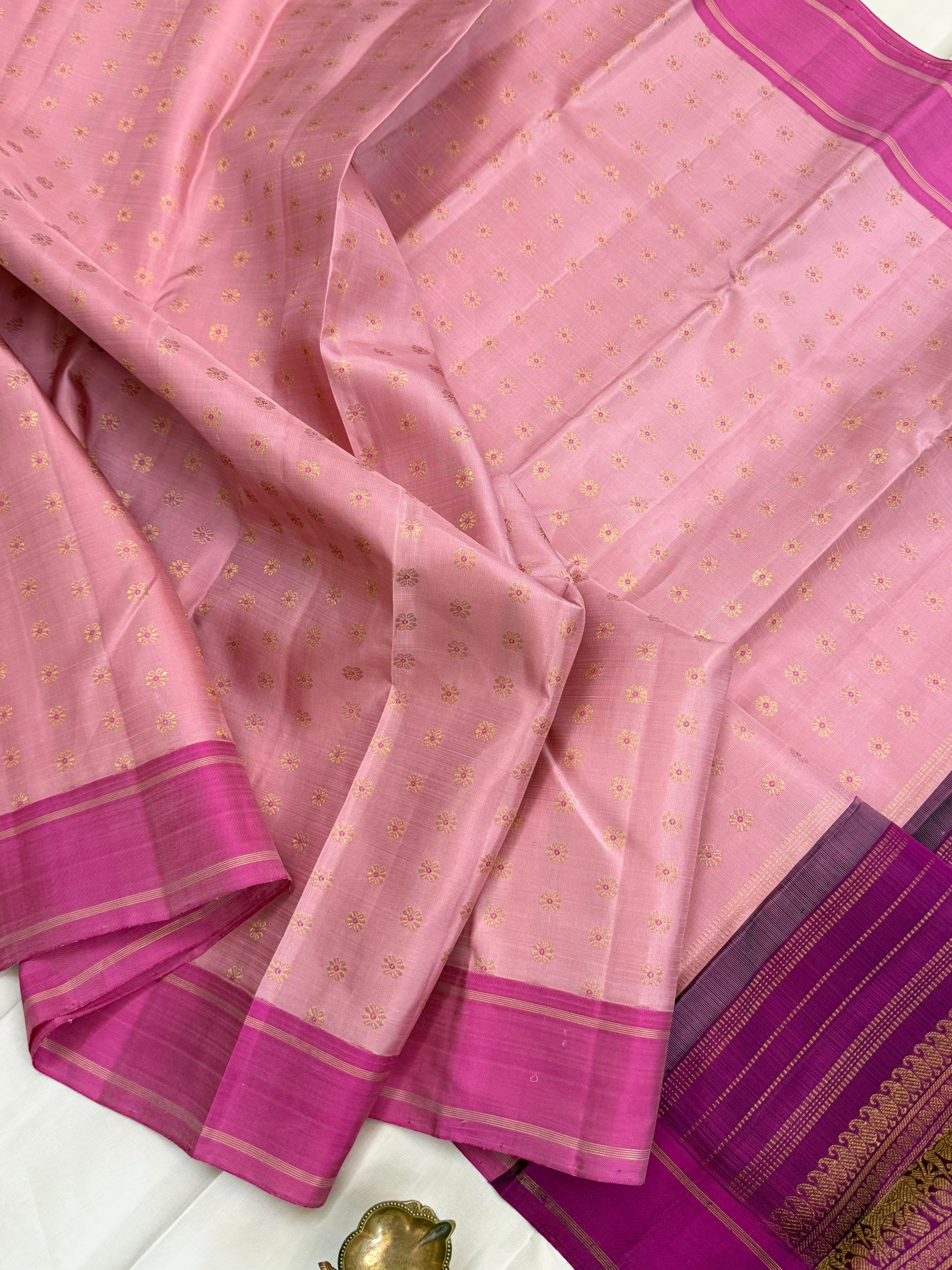 Peach pink and meenakari Butta  / Kanjipuram silk clsa 9629