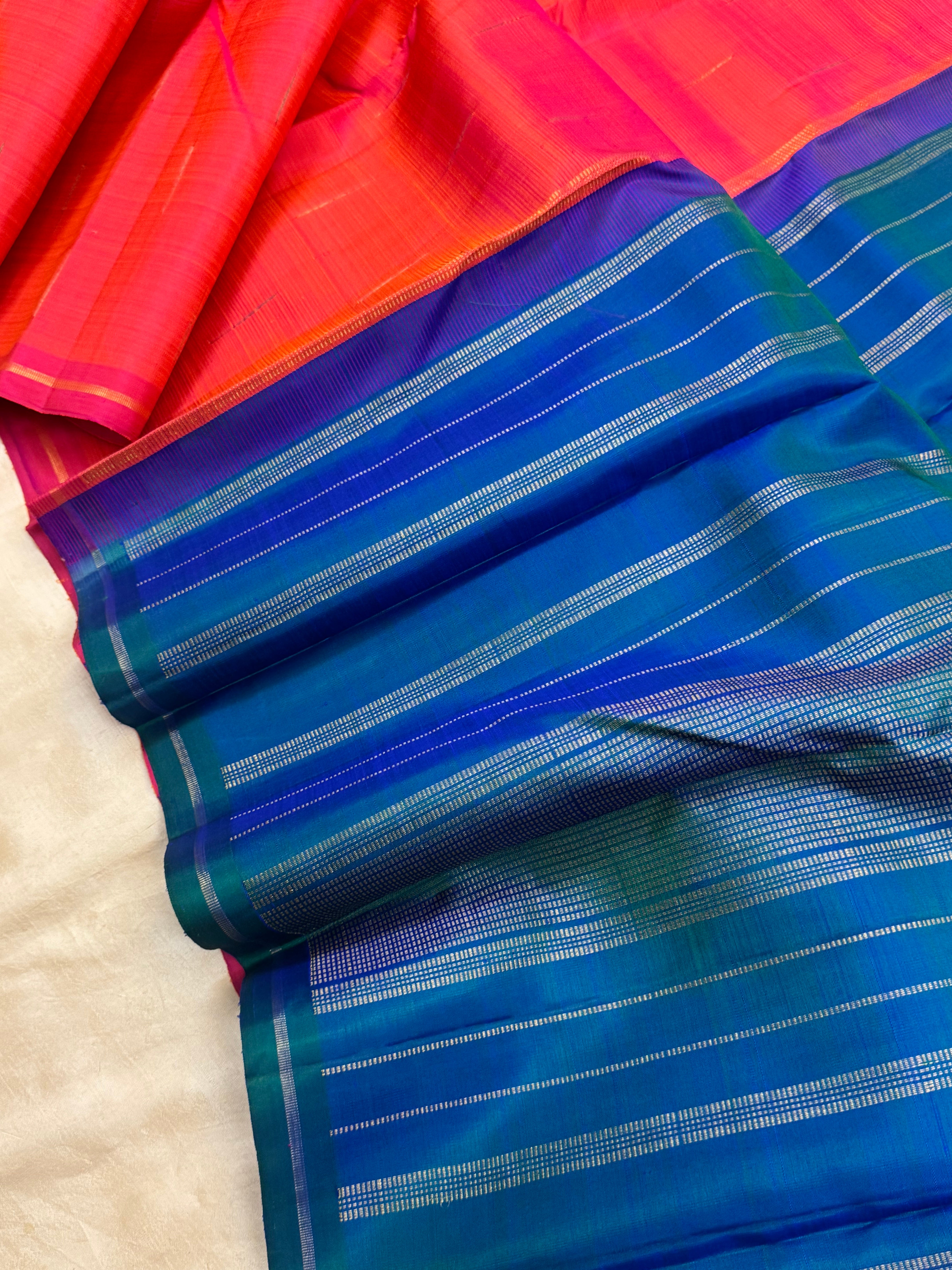 Malli moggu dual tone pink  / Kanjipuram silk