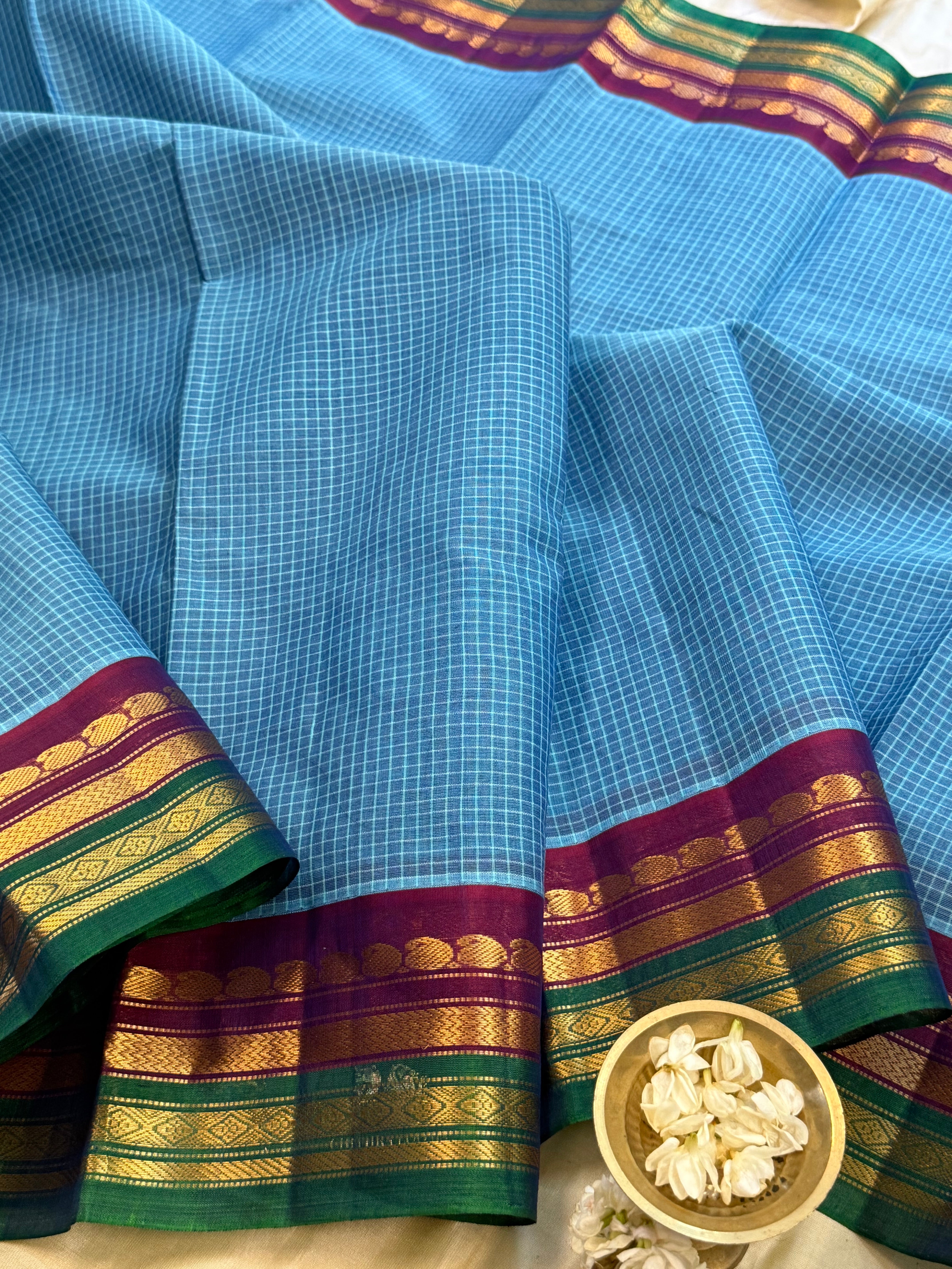 Sky blue varisapet border/ Gadwal cotton ( No Blouse)