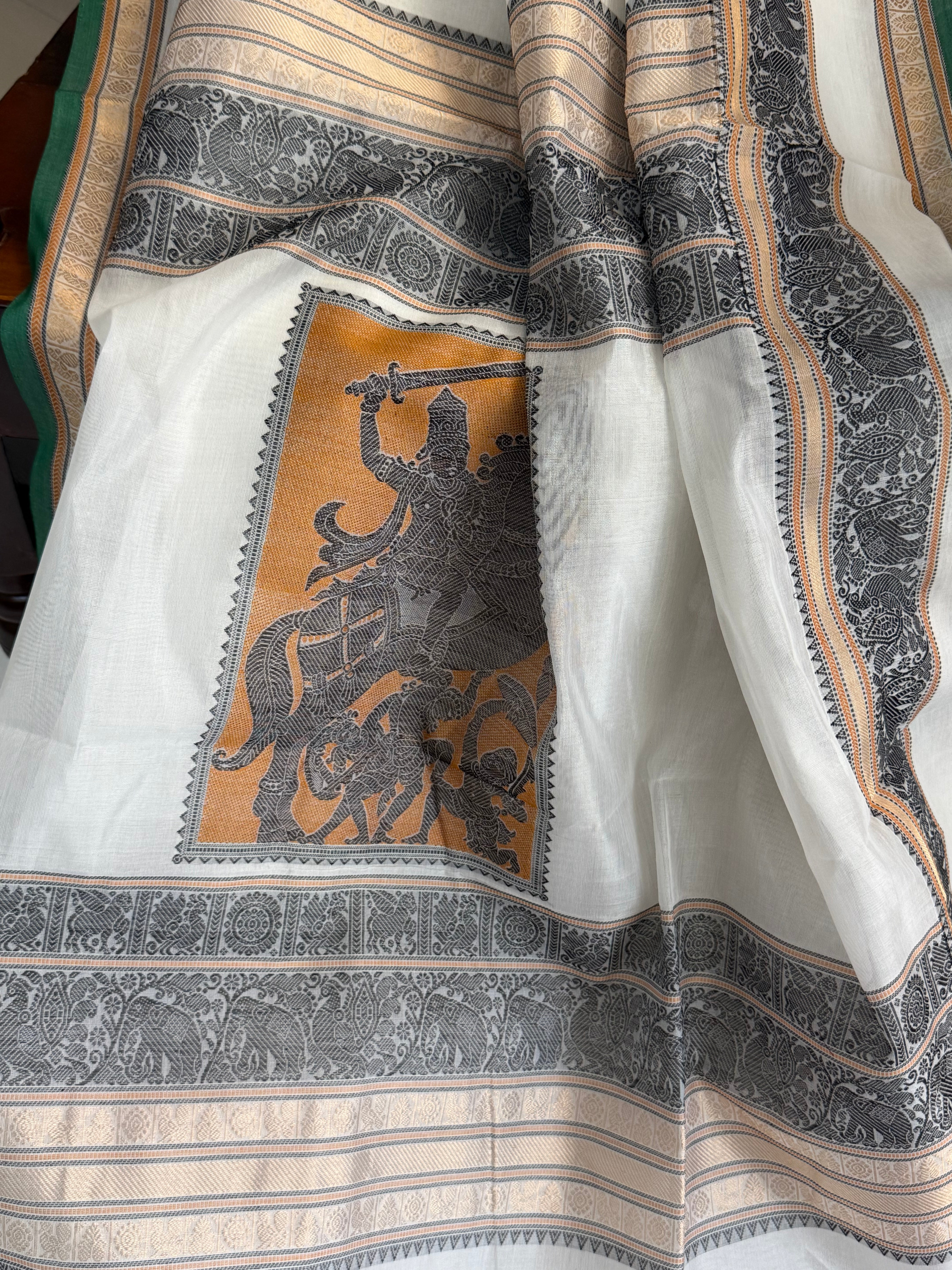 Offwhite unique pallu/ Silk Cotton