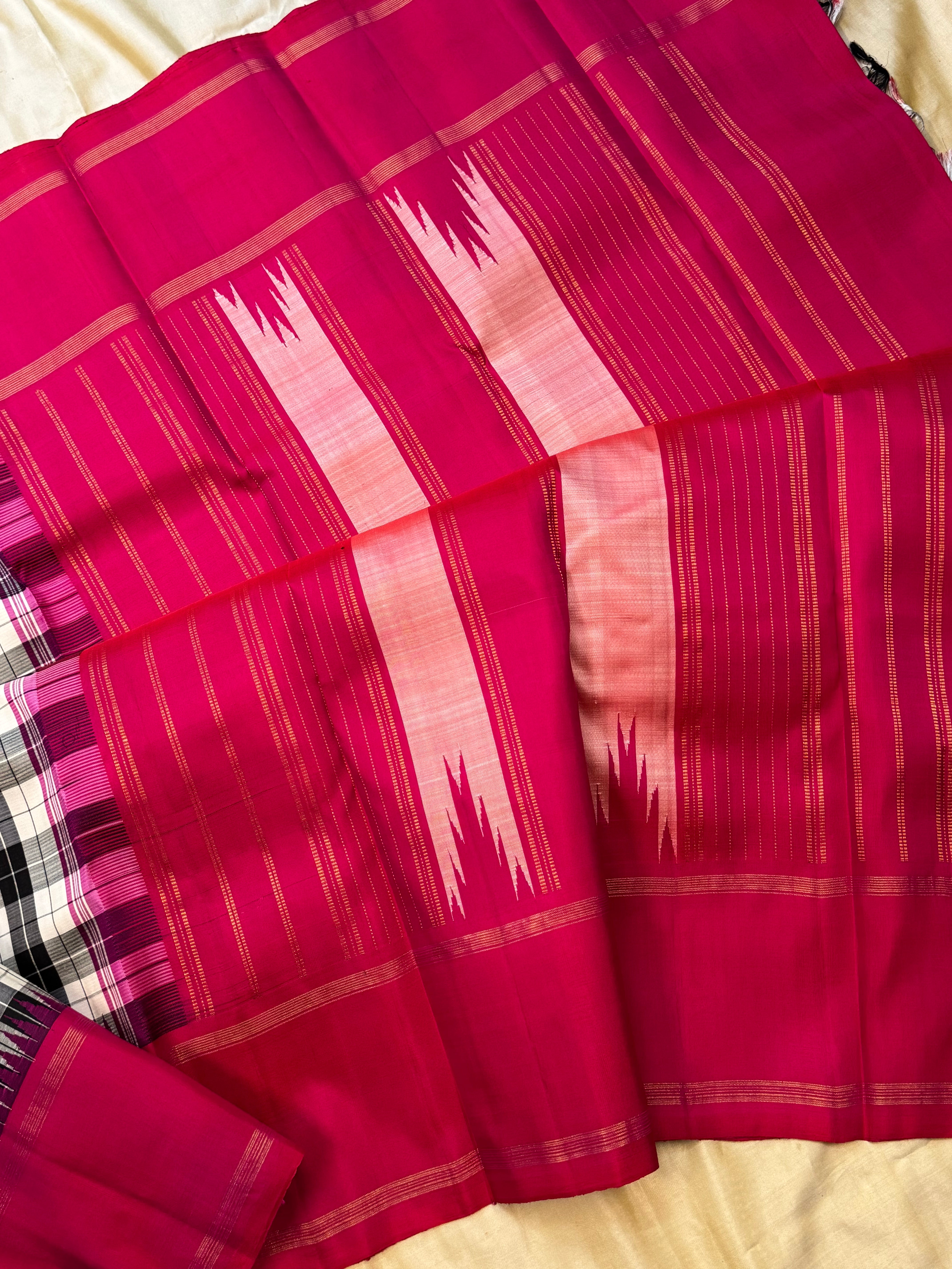 Black and white checks and pink / Arani silk