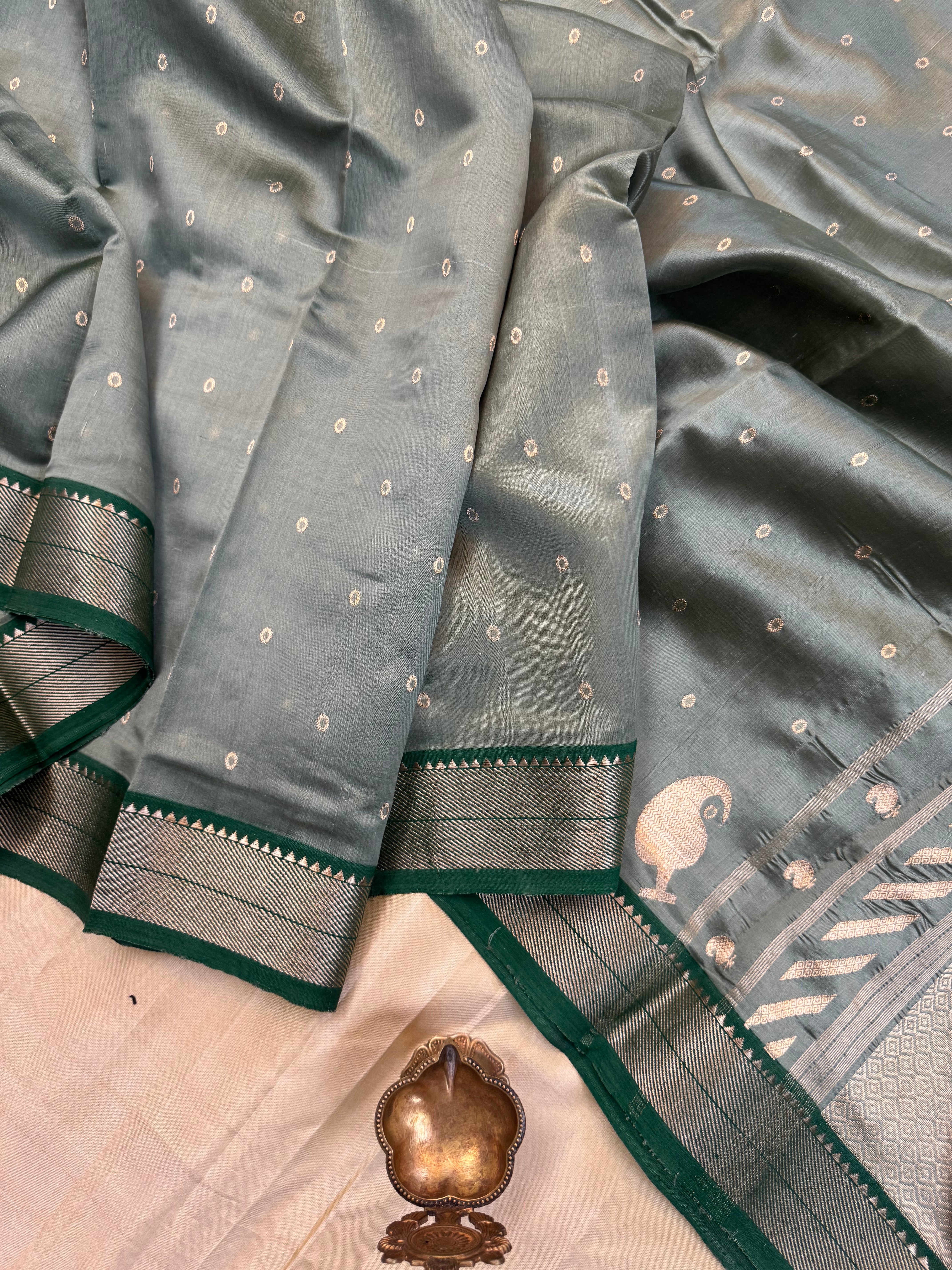 Pista green premium Royal Chanderi