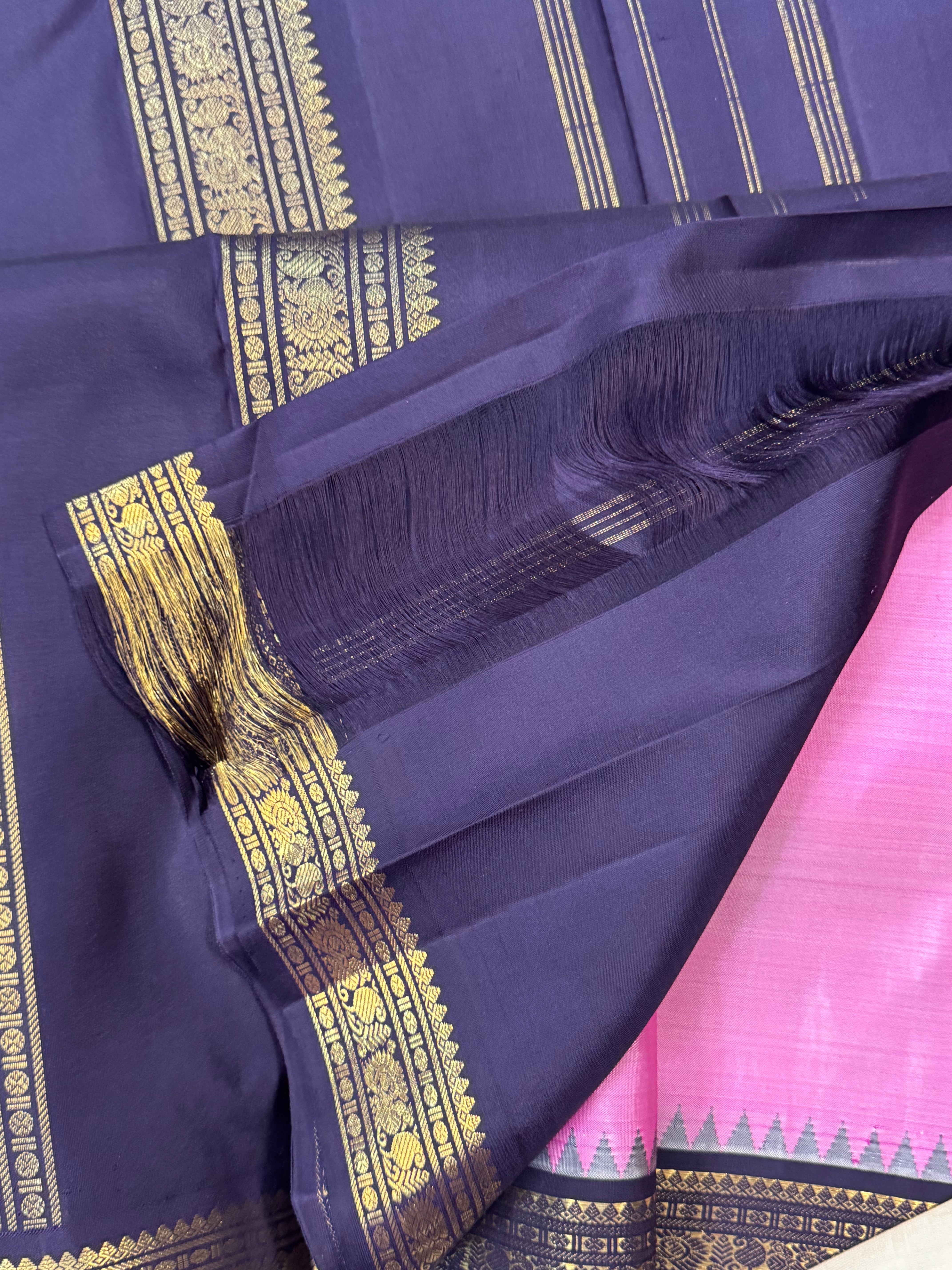 Onion pink small border   Korvai / Kanjipuram silk