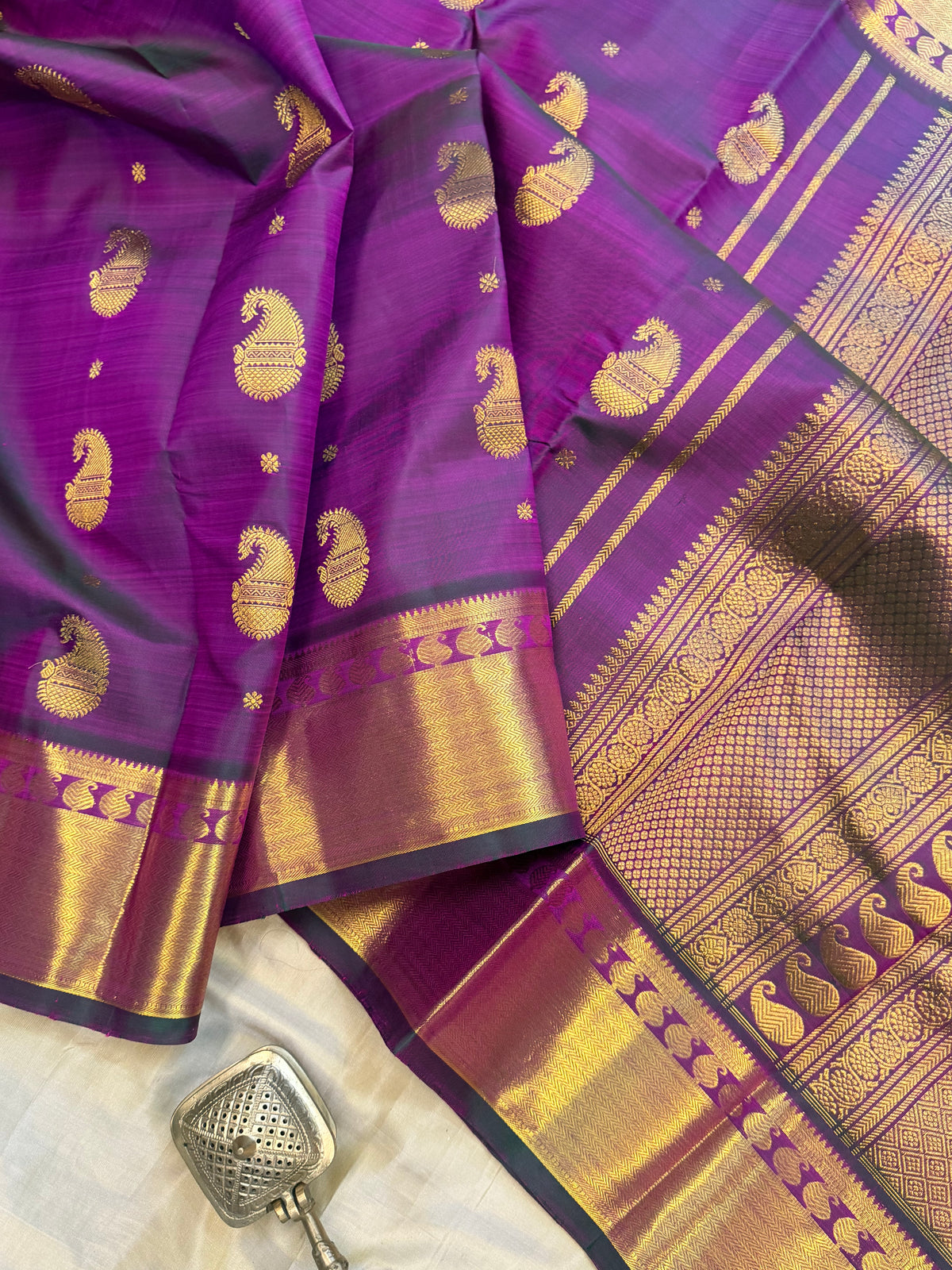 Magenta short colour blue Aarani pure silk saree/ clsa 12071