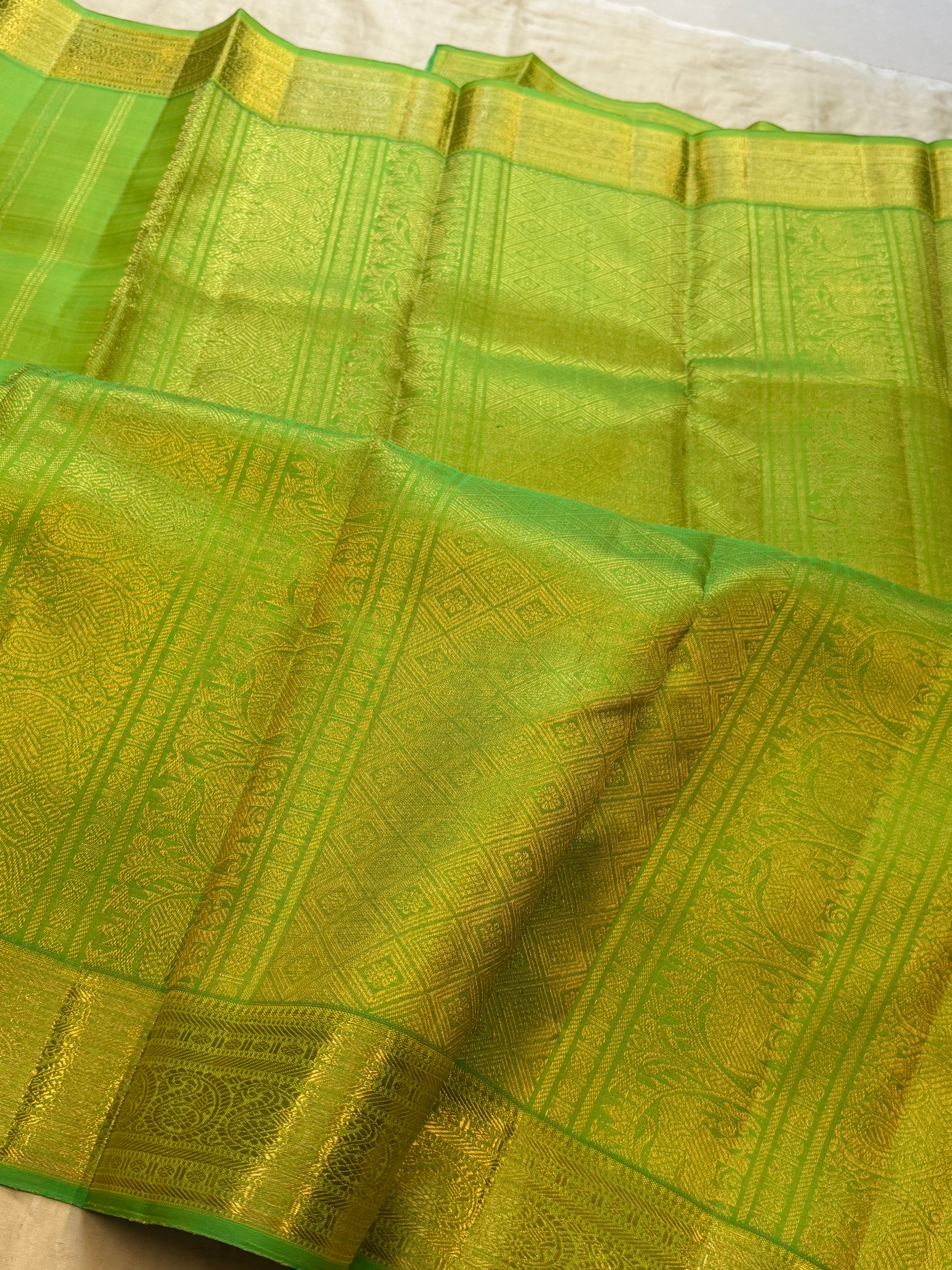 Moha : Lemon green adai pet pure Zari Kanjipuram silk