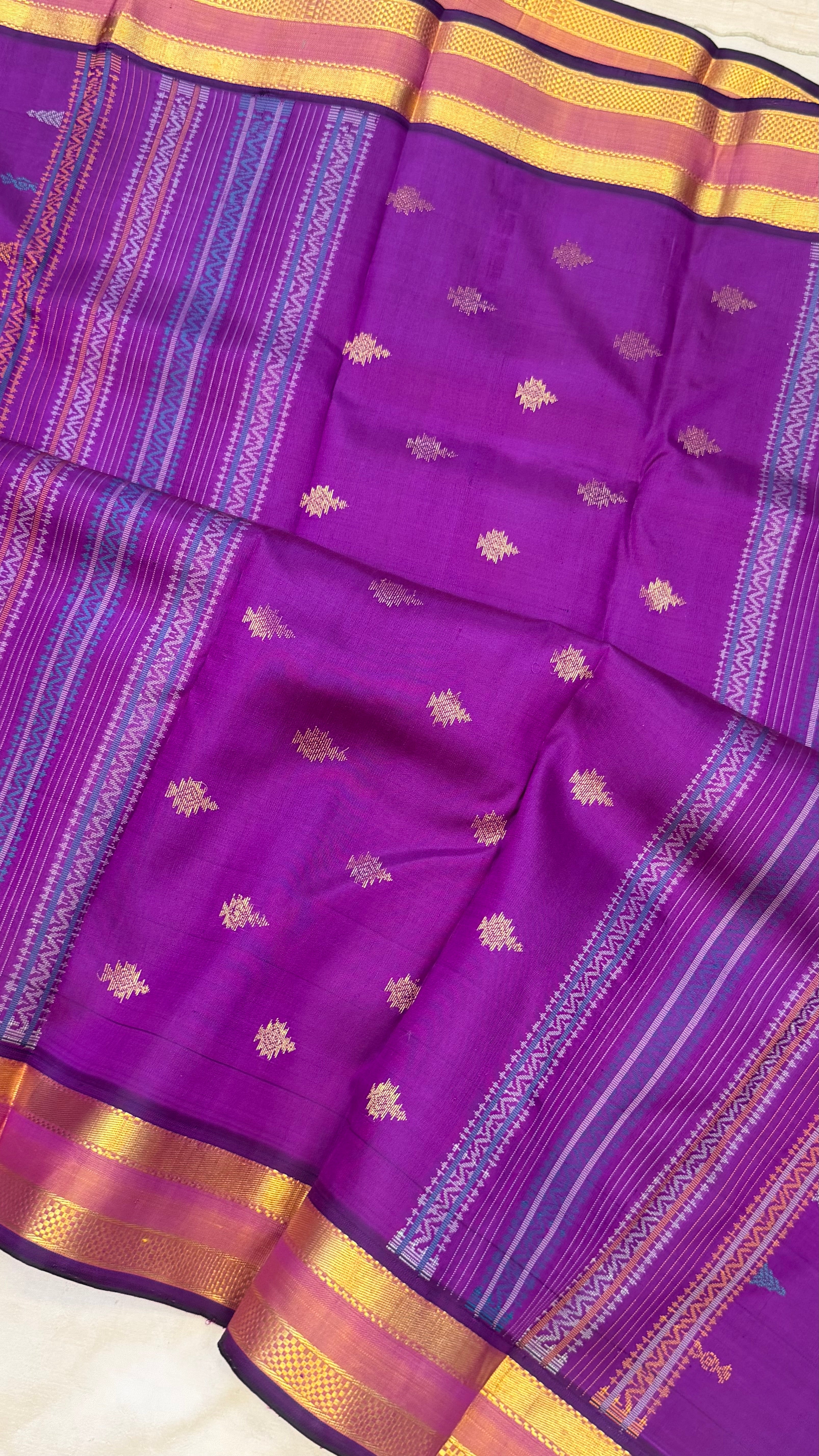 Vadamalli unique pallu/ Arani silk