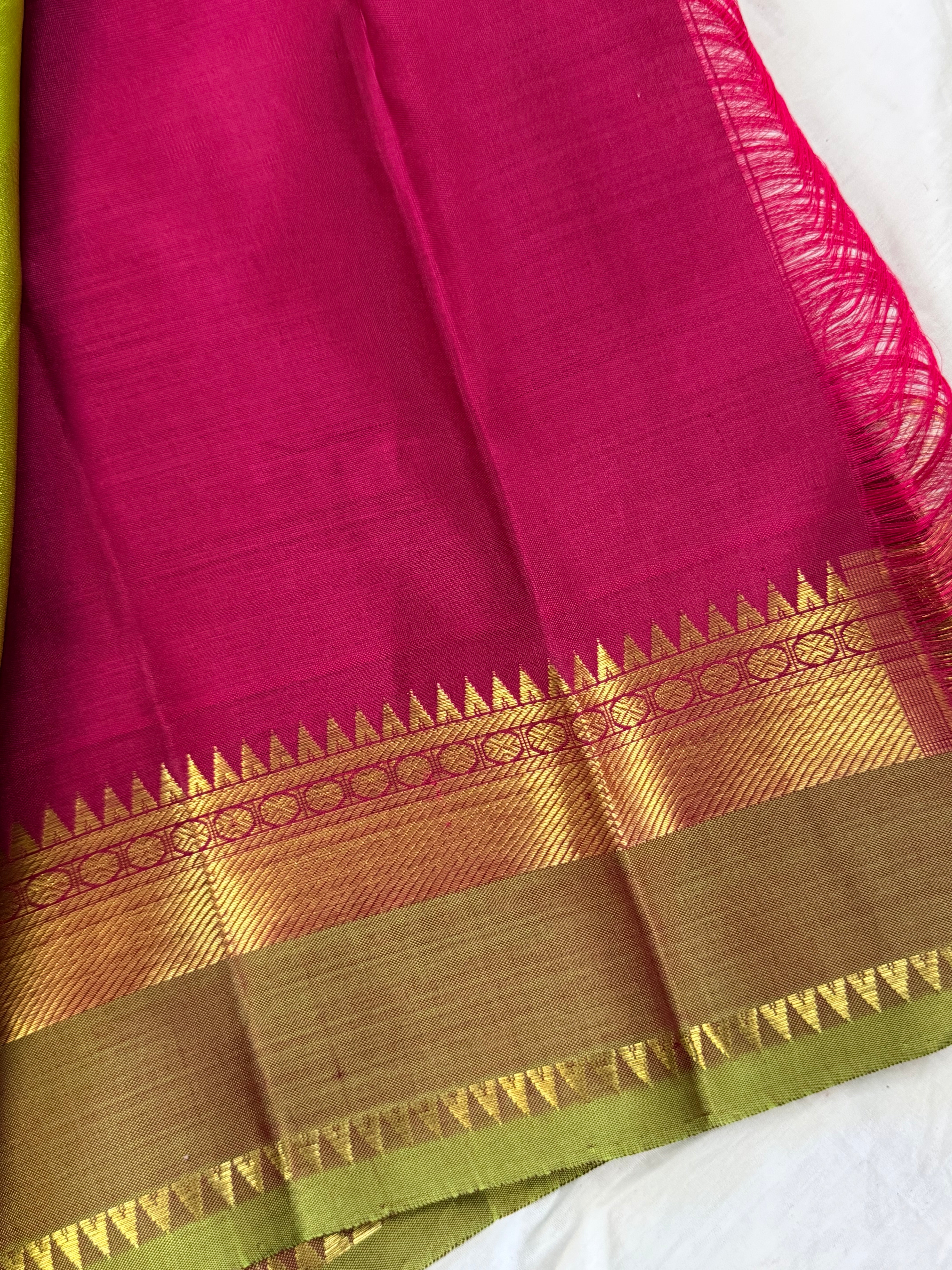 Double tone pink and unique long pallu / Kanjipuram silk