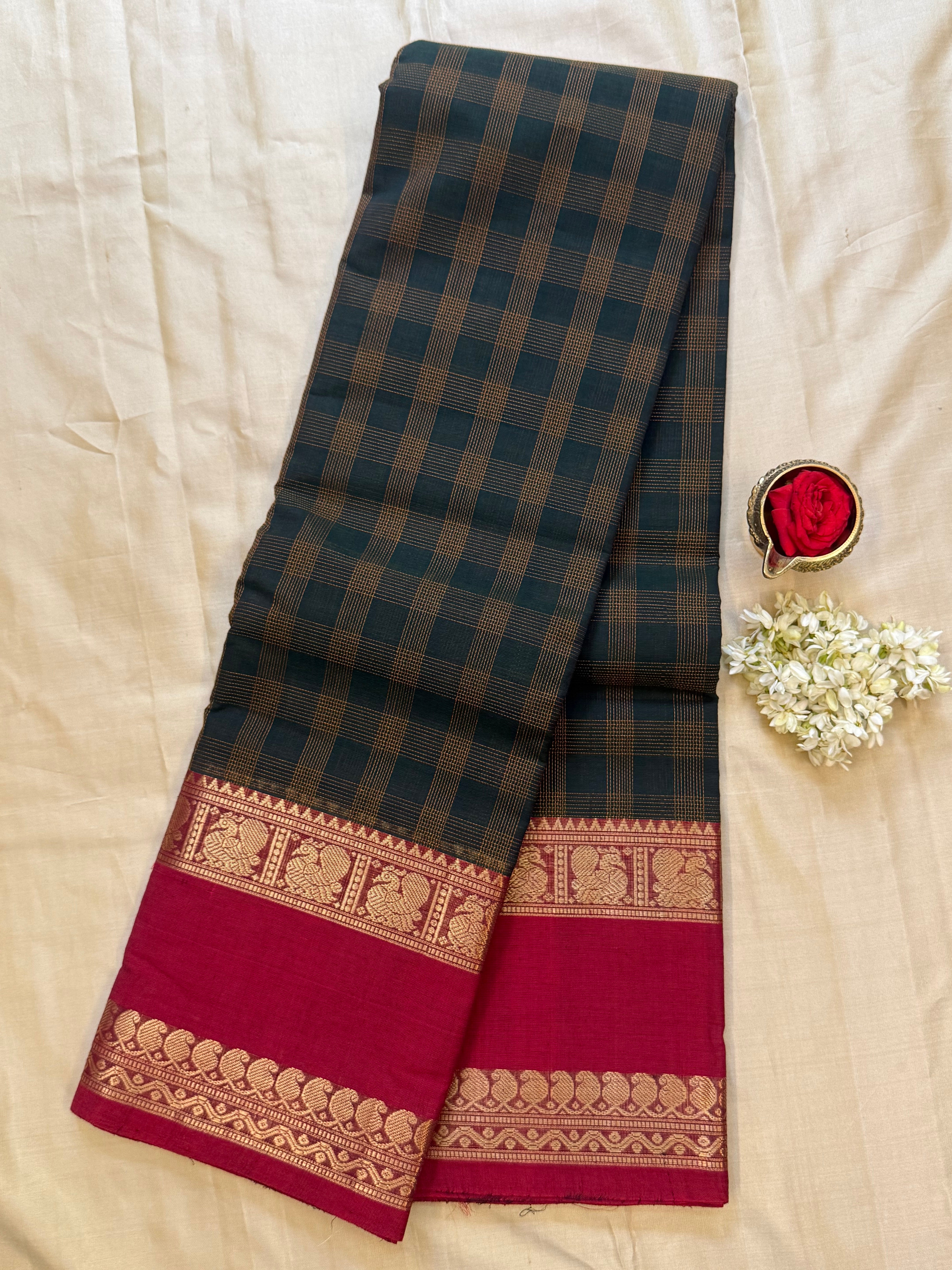 Dark green kattam / Kanchi Cotton