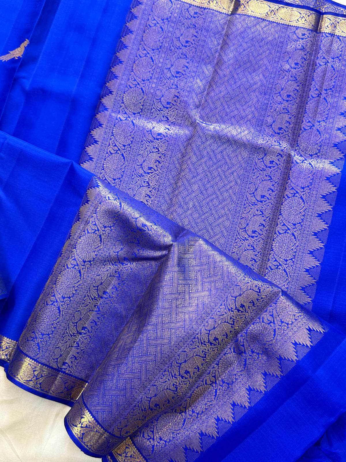 Blue - Day 3 Navarthri colour pure Zari Kanjipuram silk / kili Butta clsa 11626