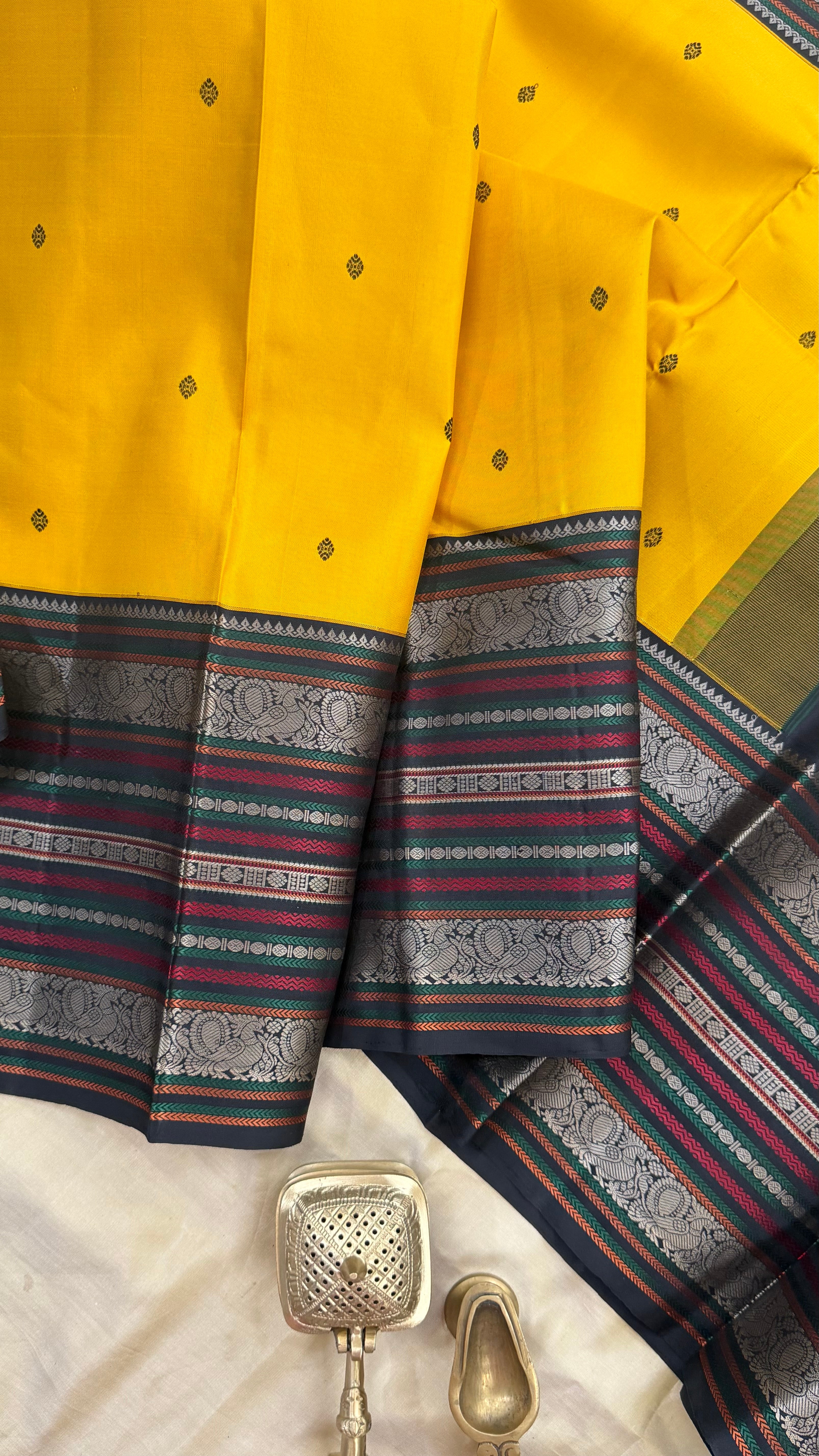 Amoha : Yellow with black varsiapet  Kanjipuram silk 9086CL