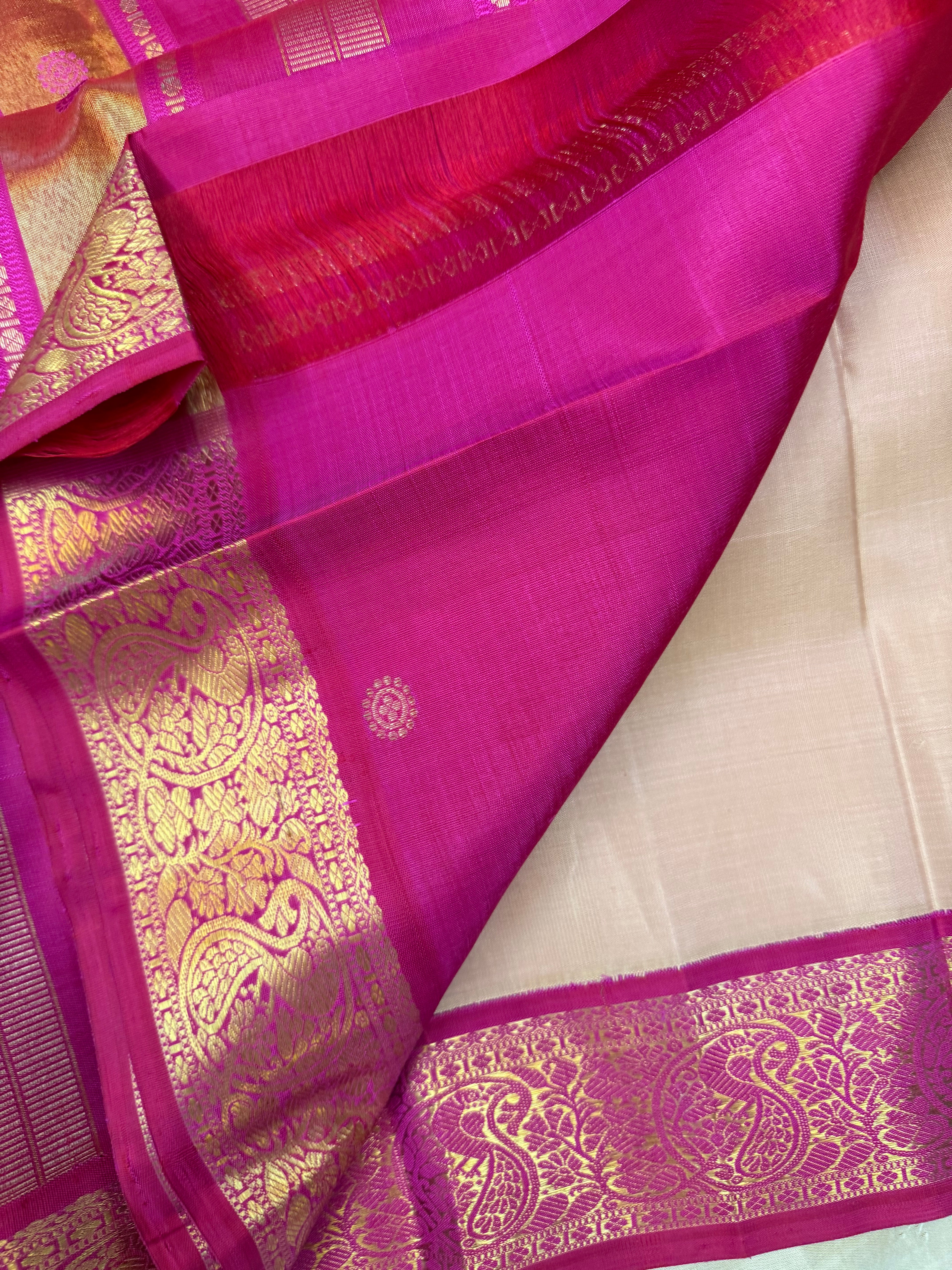 Biscuit  pink Korvai  Kanjipuram silk