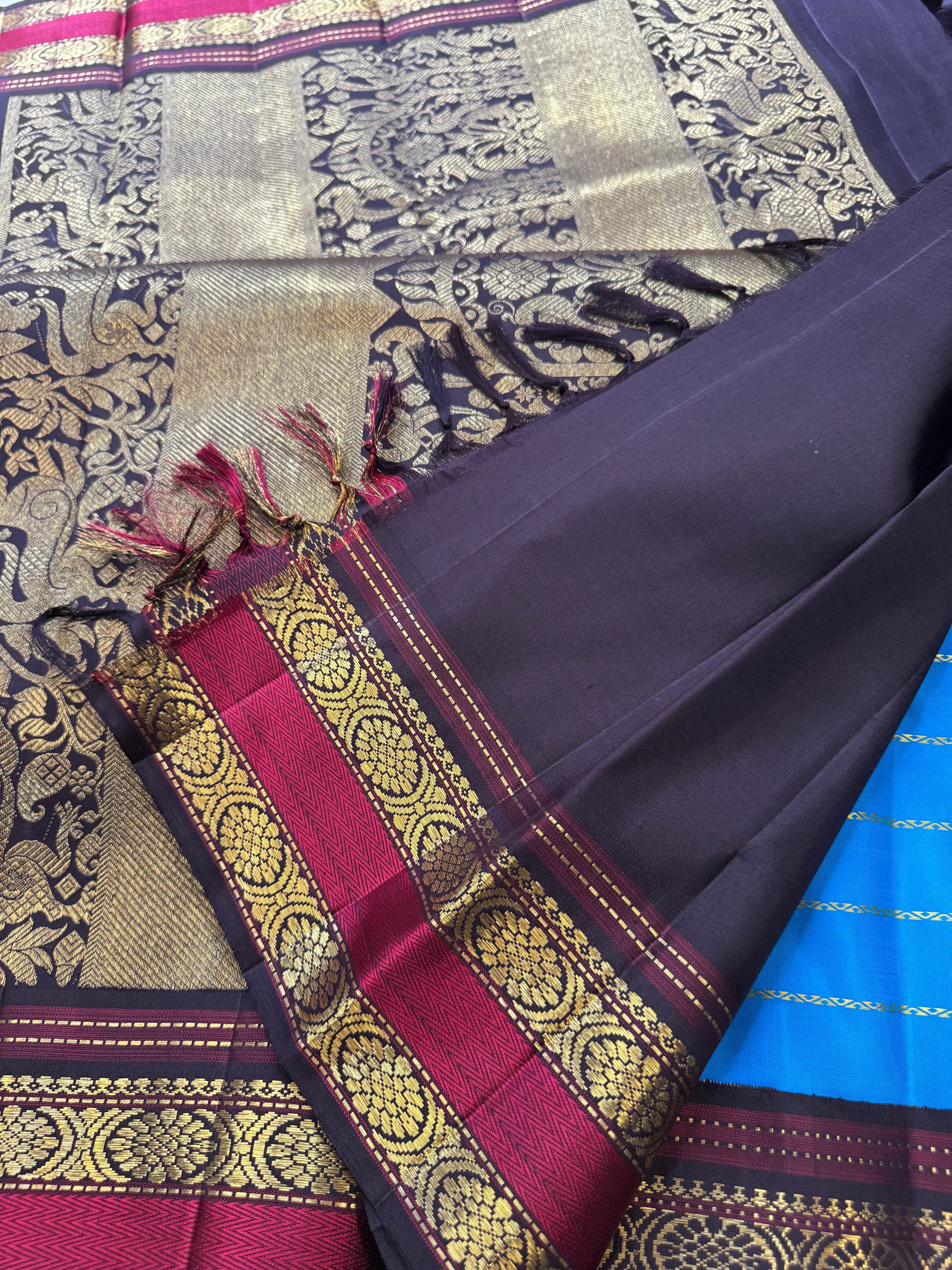 Master weaver Aanandha blue korvai    : kanjipuram silk