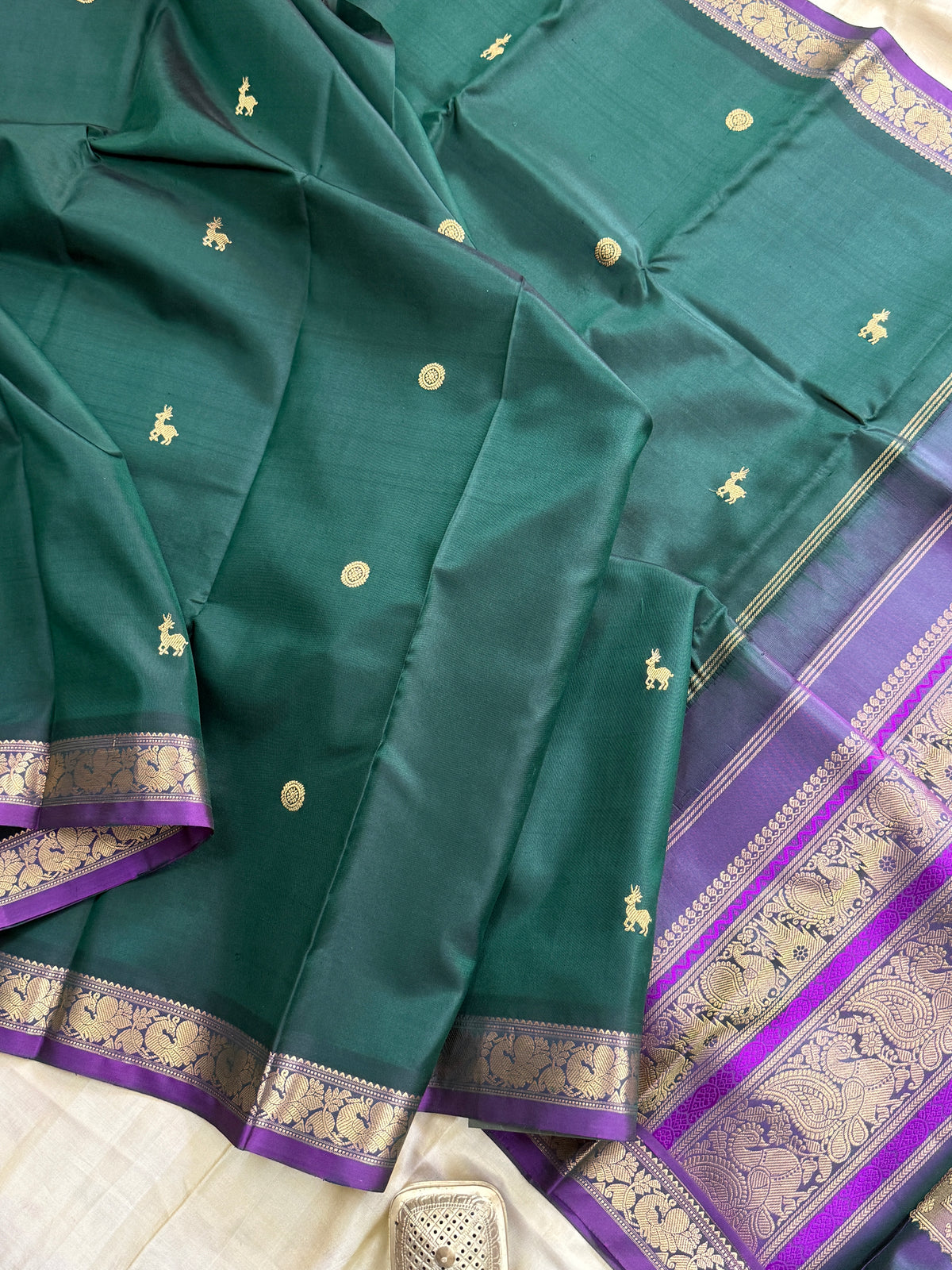 Green unique pallu / Special Edition Silk CLSA10193