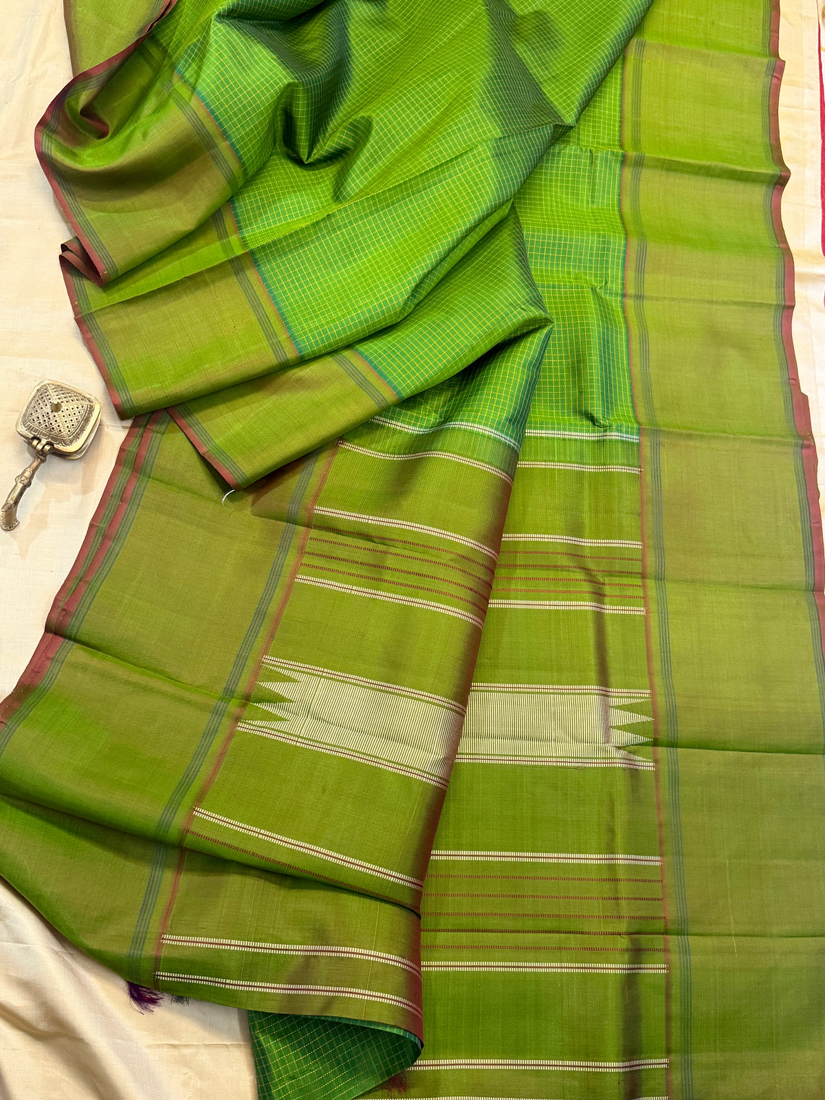 Green thread checks Aarani pure silk saree/ clsa 12055