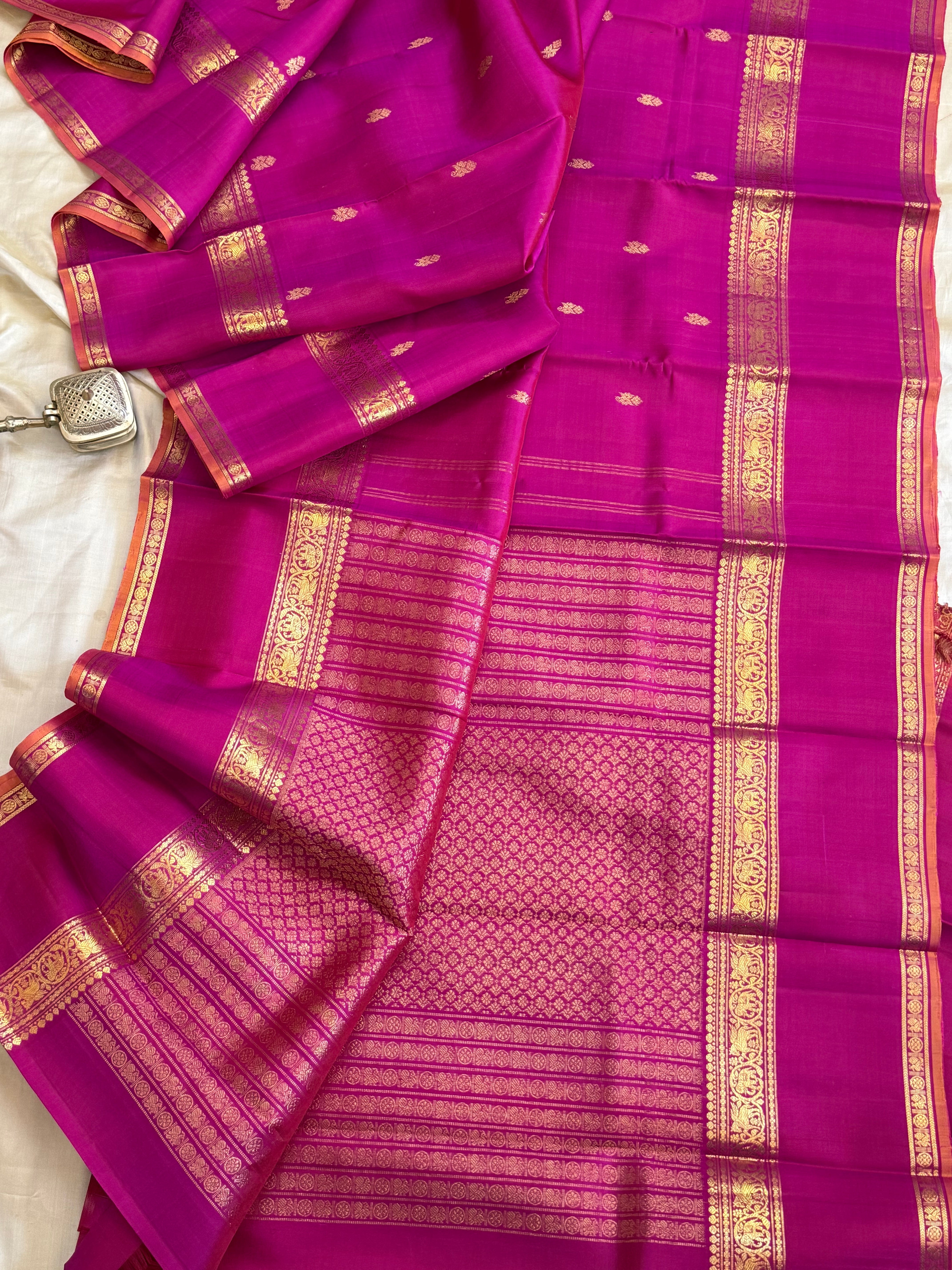 Fuchsia pink Retta pet border/ Arani silk CLSA9944