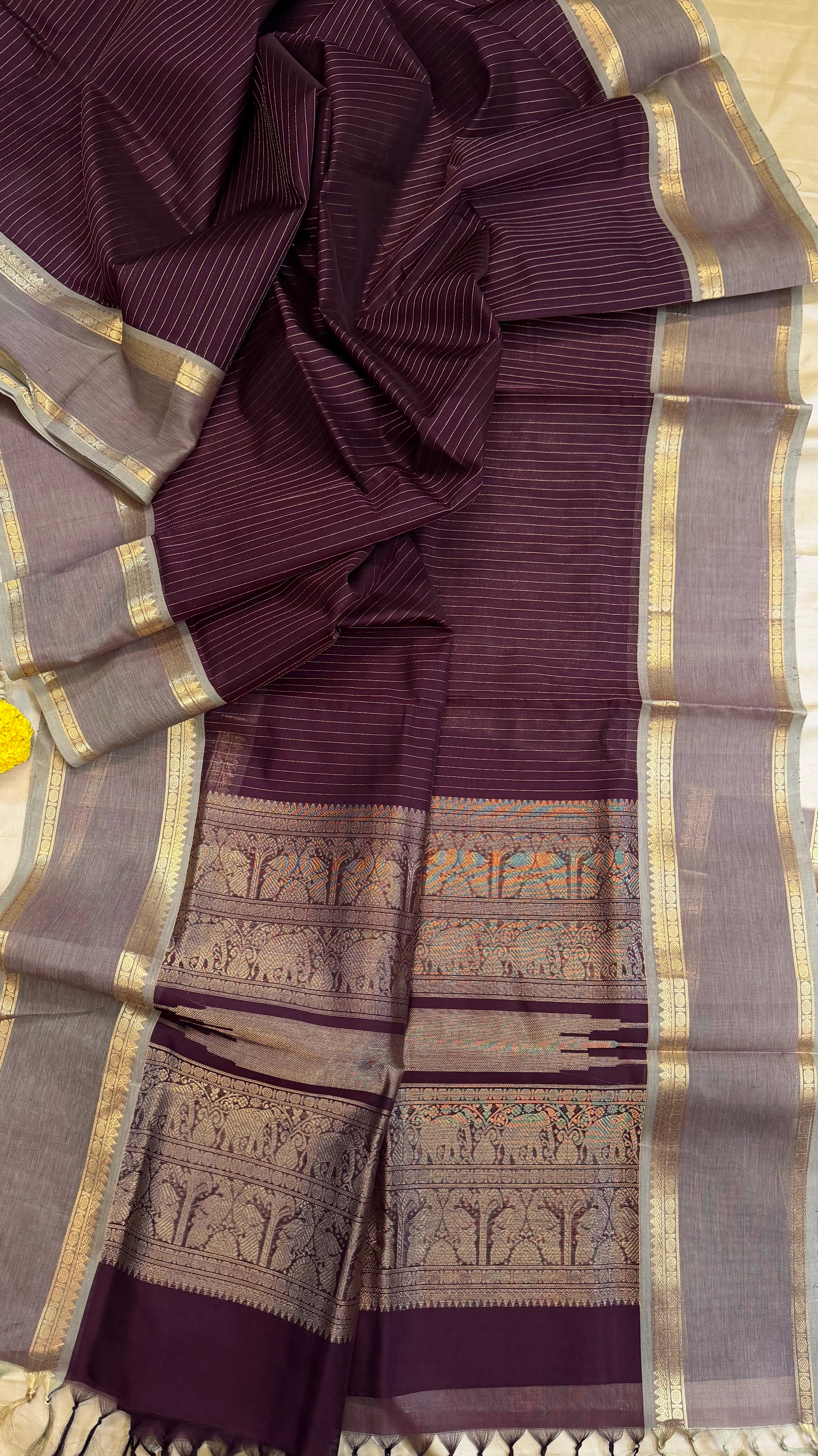 Paaku zari lines rettapet border/ Silk Cotton