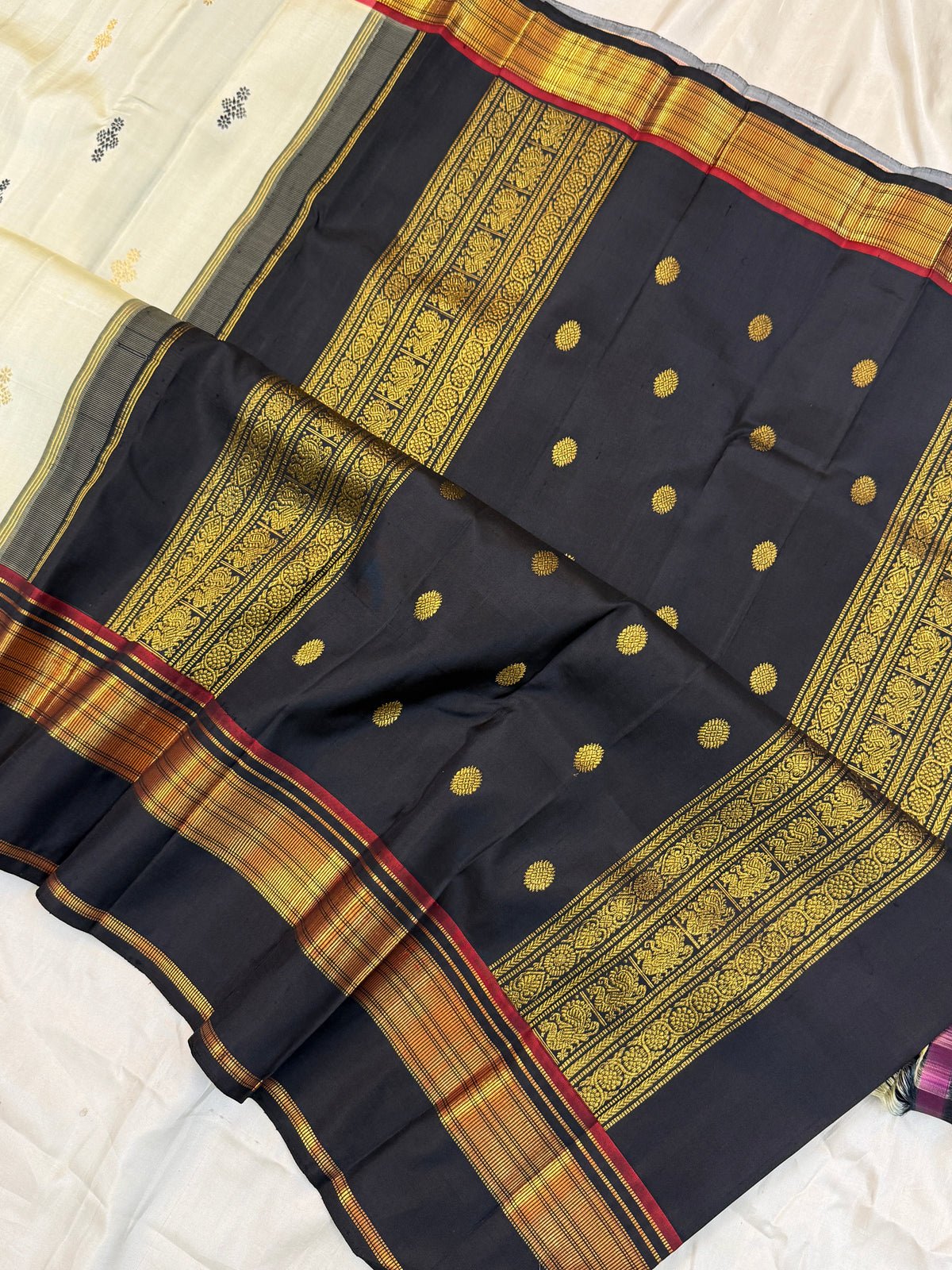 Aarani pure silk saree/clsa12779